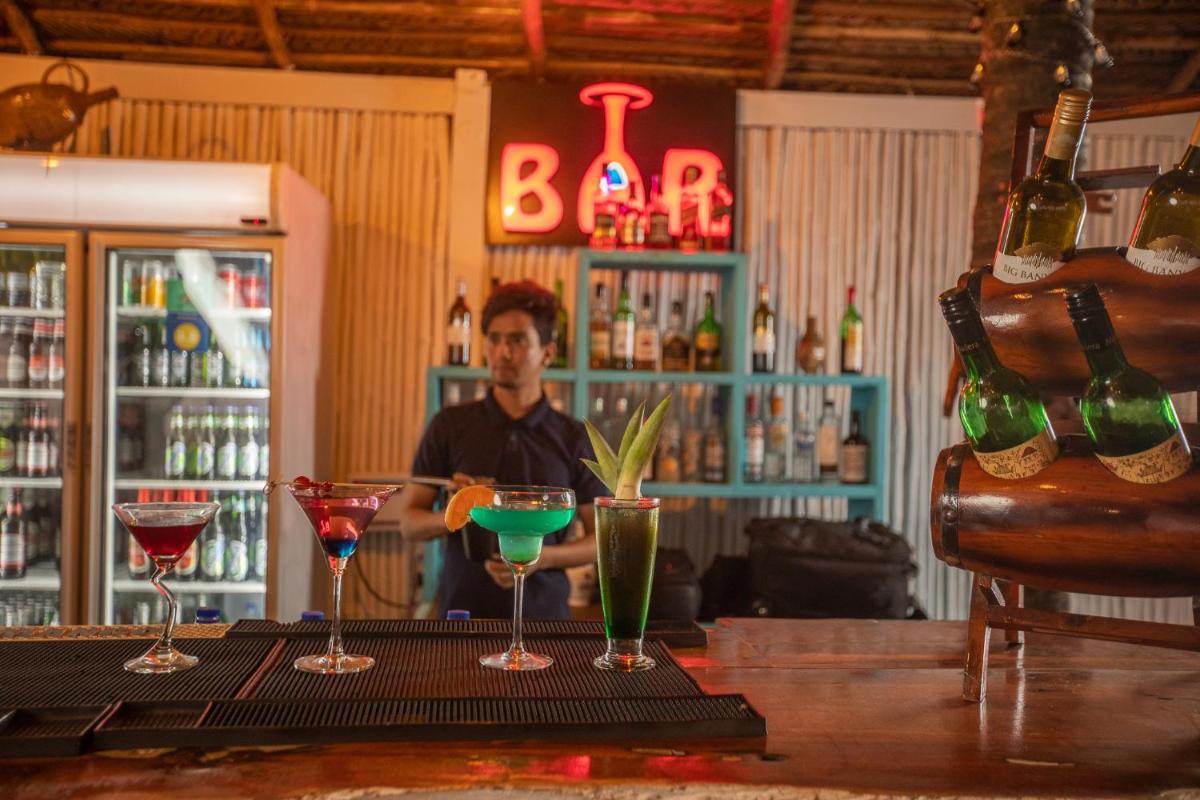 bar