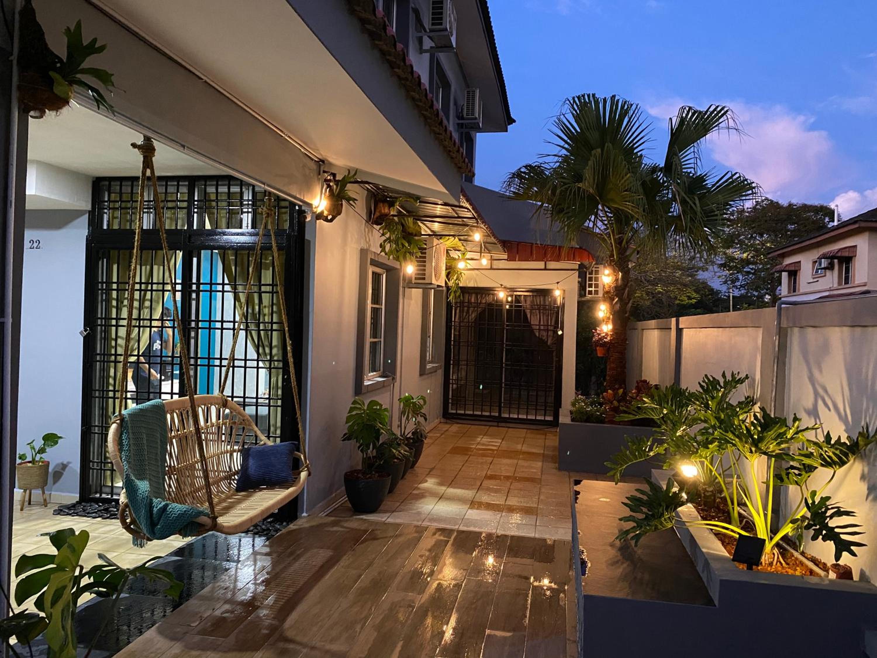 Do not book, property was sold
