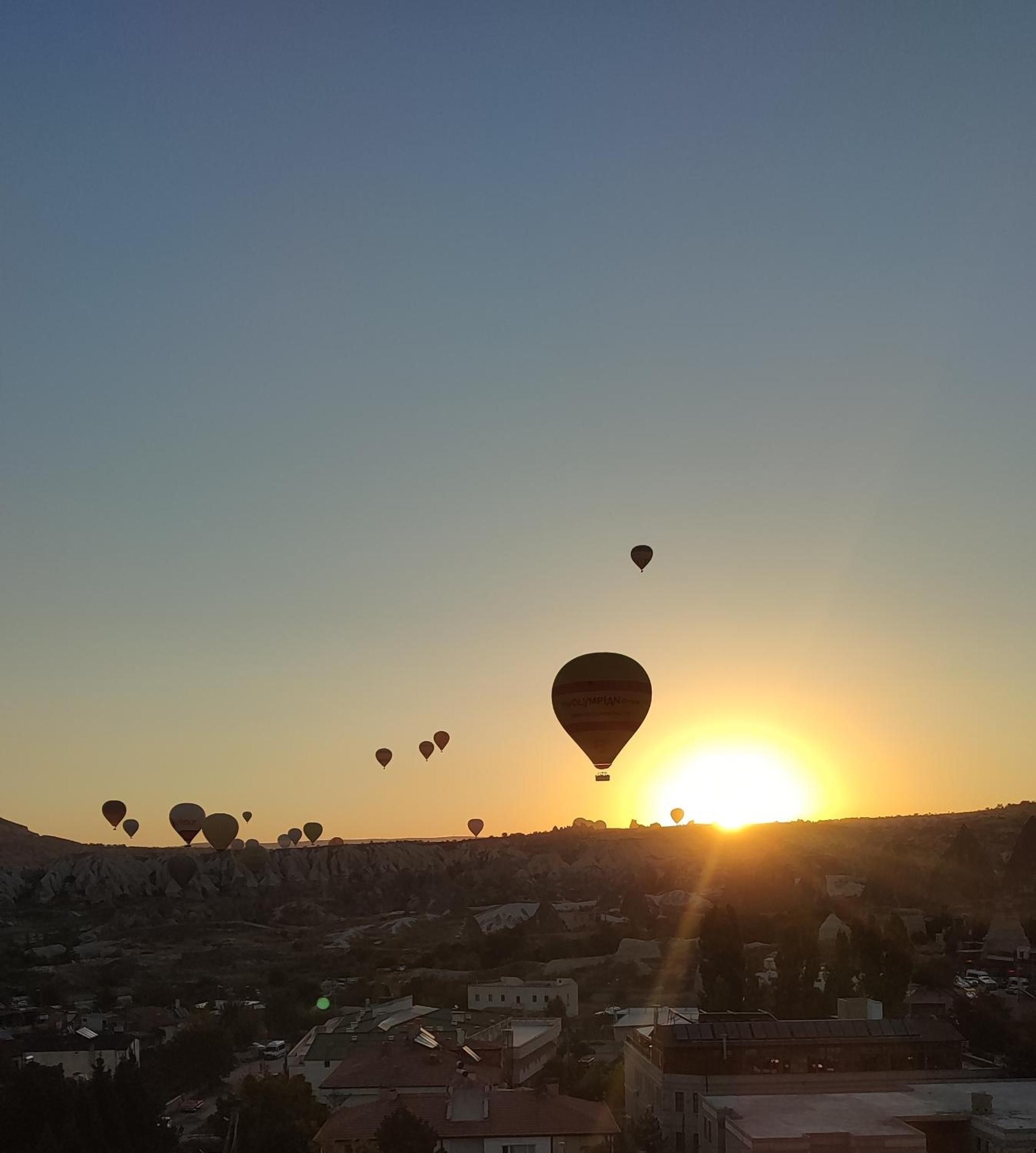 Balloon View Hotel - Image 23