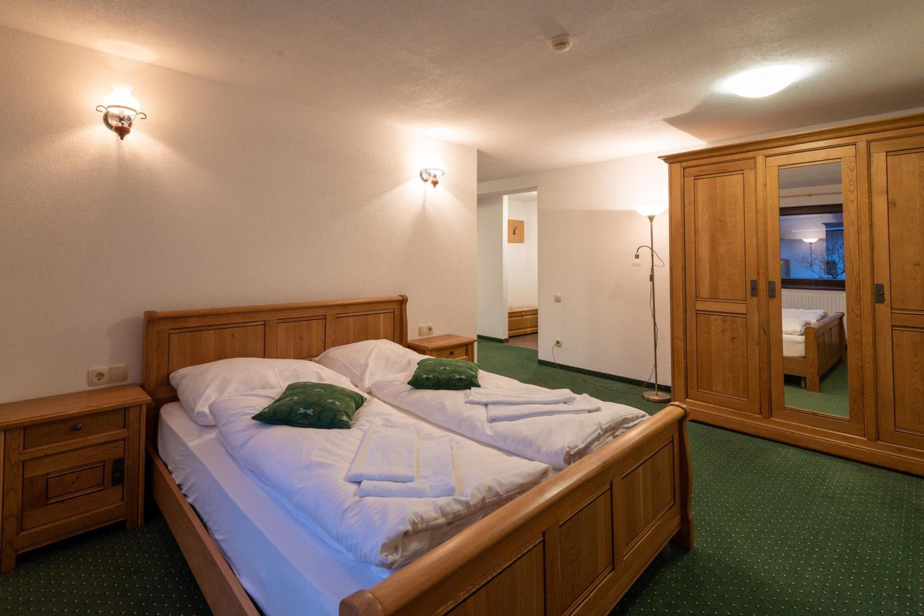 Ferienwohnungen Hirschen
