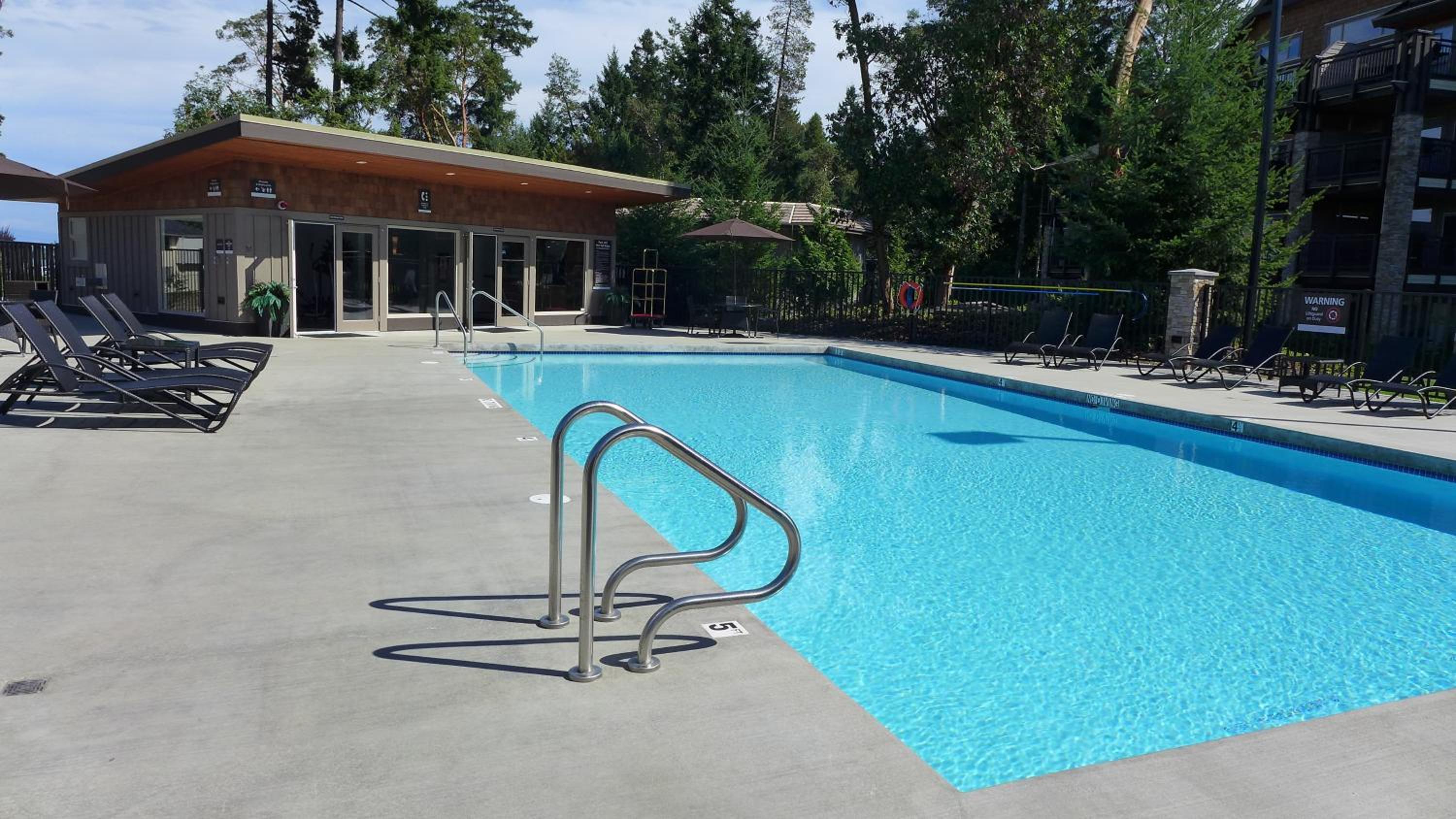 Sunrise Ridge Waterfront Resort