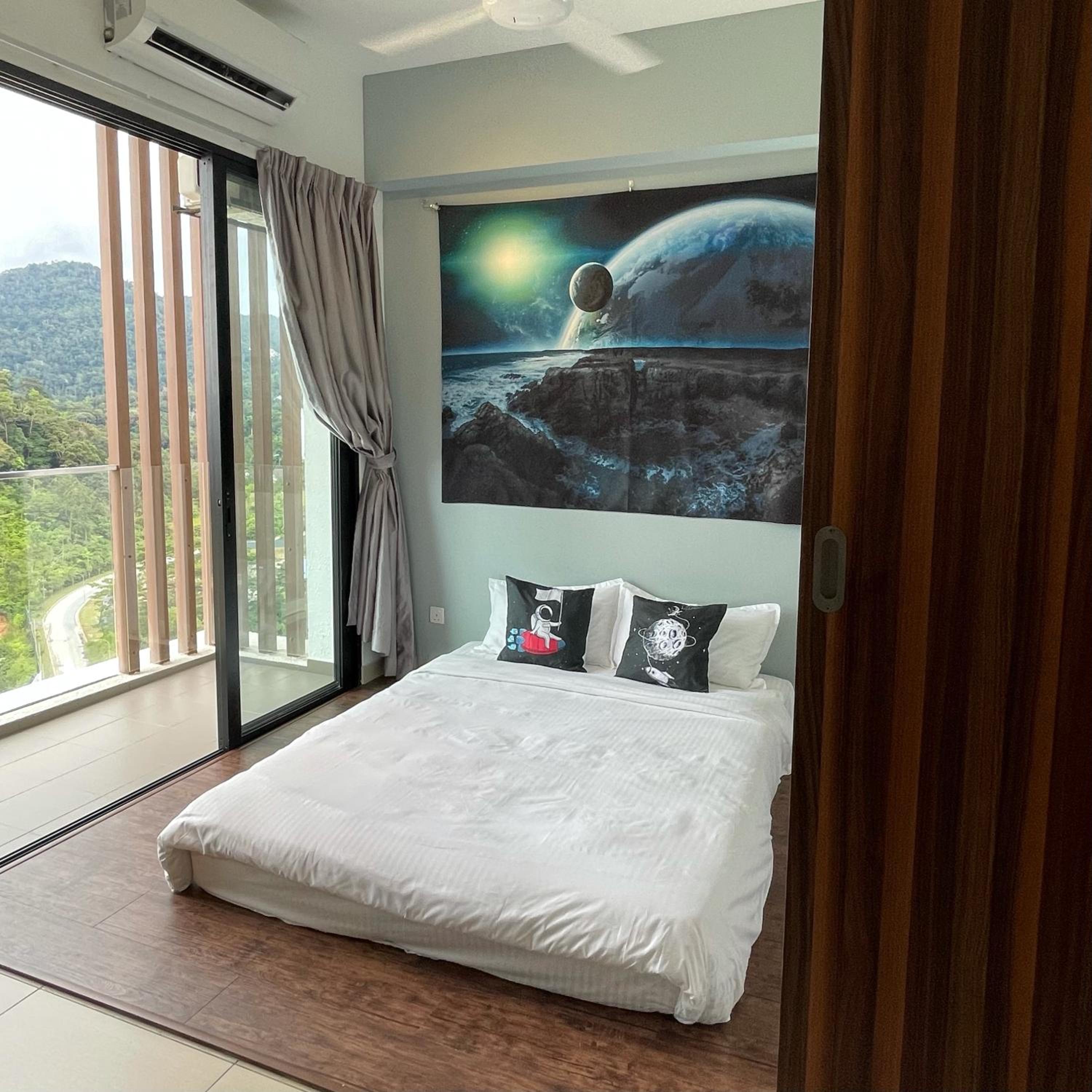 Cuti Genting Midhills Space Theme 9 Pax WIFI Genting Highland Vacation view 3