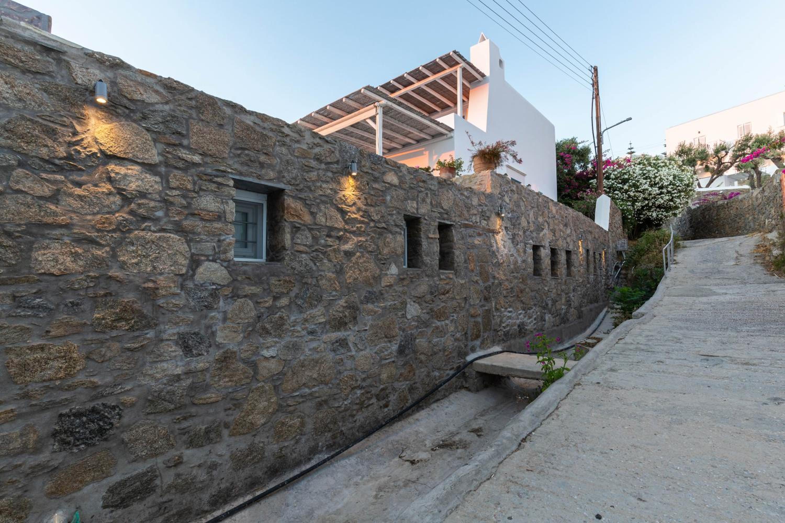 Callisti Mykonos Town with pool view and Calypso upper floor with sea view photo 5