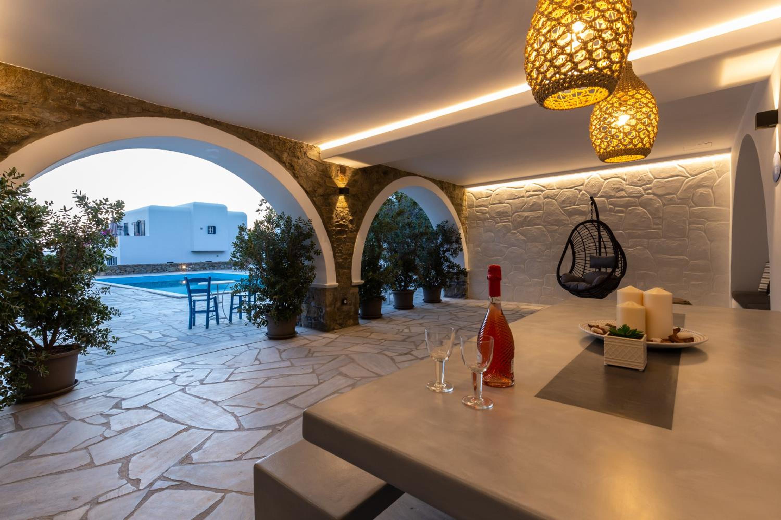 Callisti Mykonos Town with pool view and Calypso upper floor with sea view photo 4