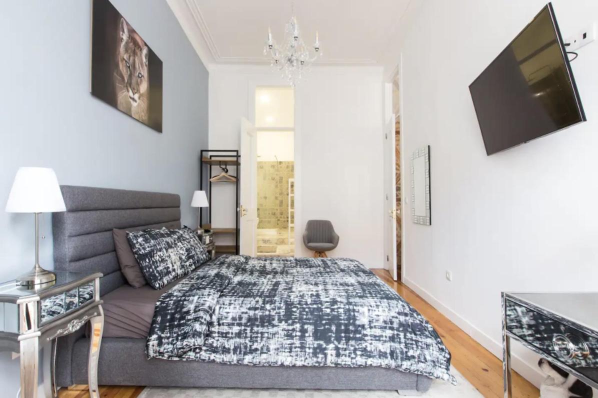 Beautiful 2BR high ceiling/50m from TimeOut market view 4