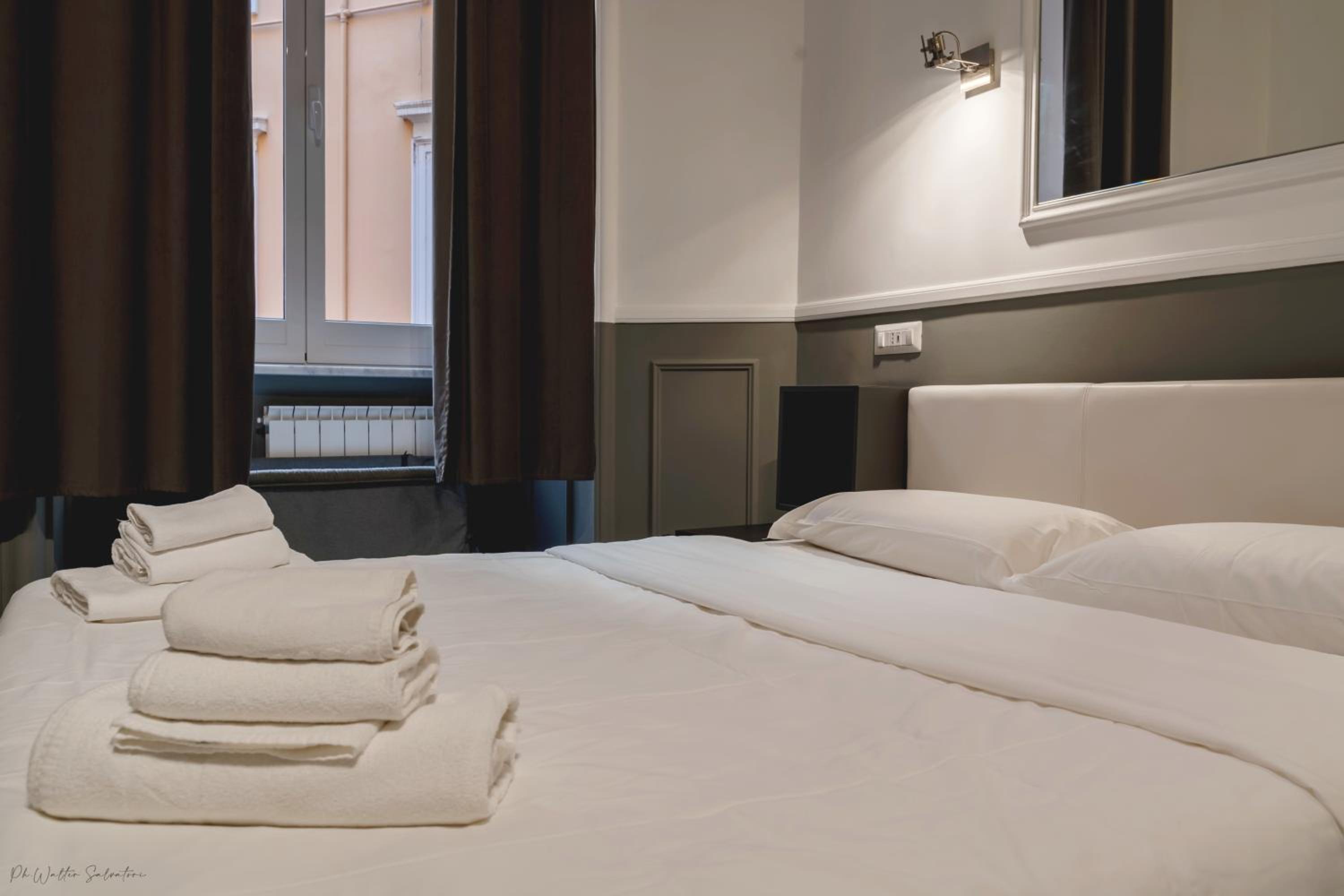 WE LOVE ROMA Guest House