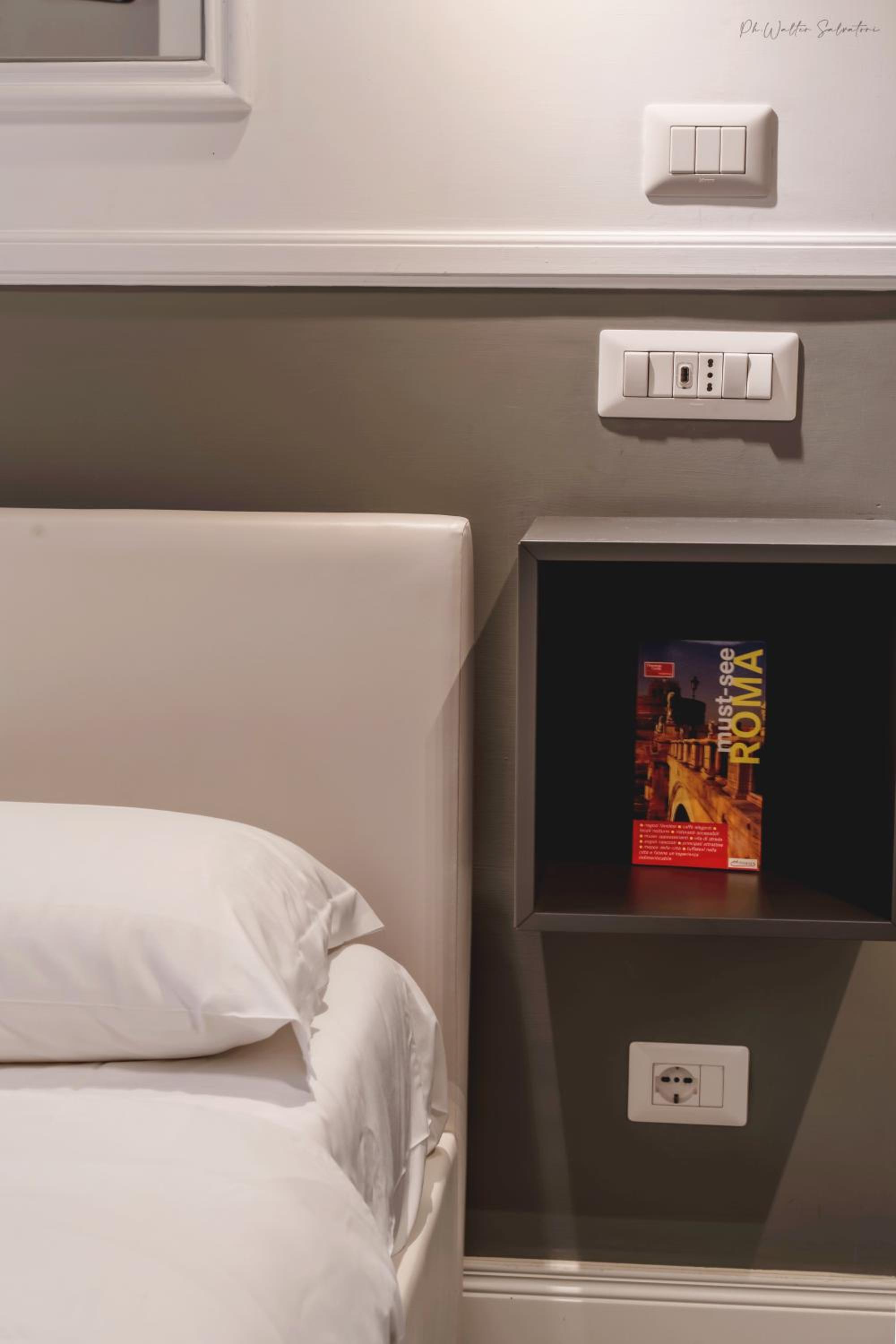 WE LOVE ROMA Guest House