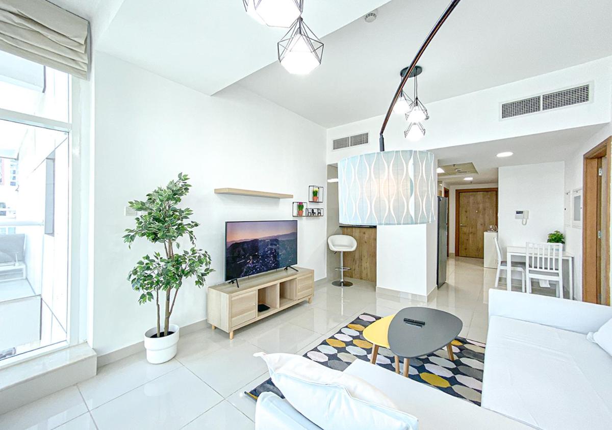 Walk To The Beach Or Enjoy The Amazing View From The Balcony
