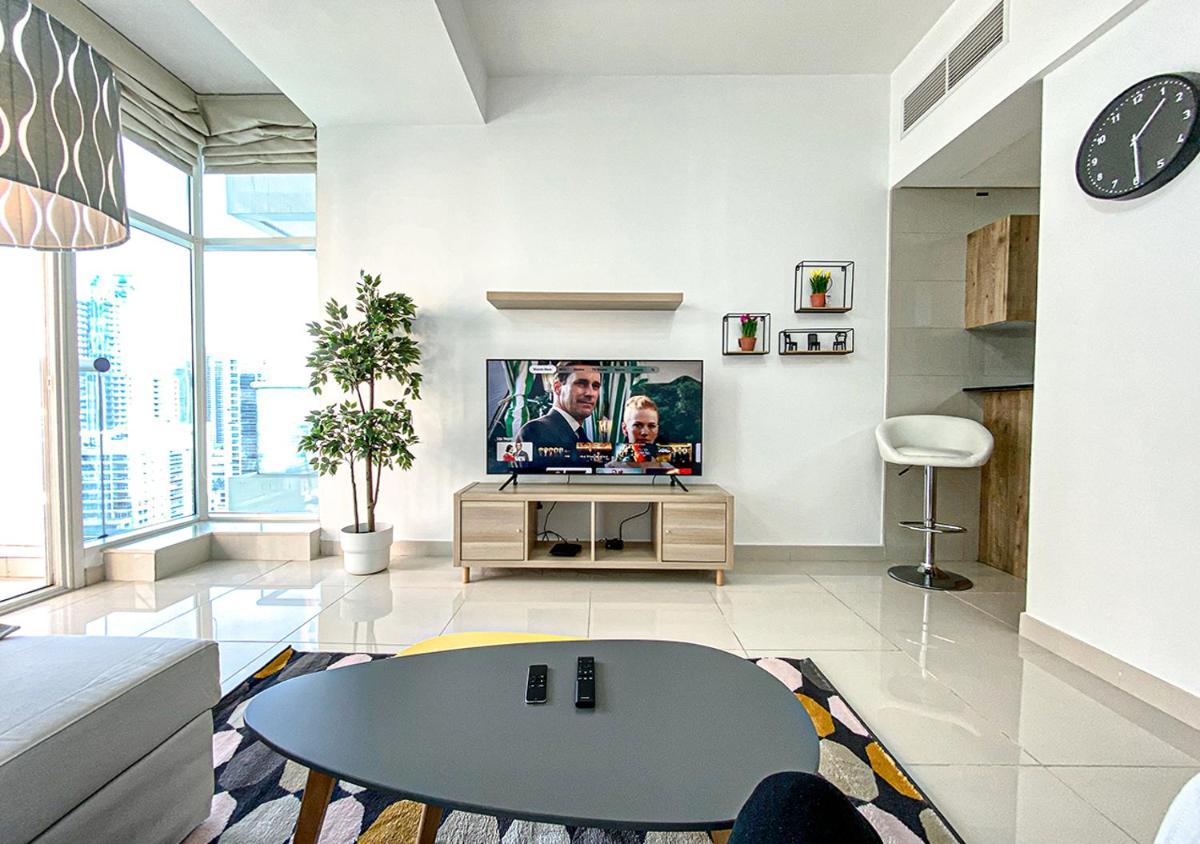 Walk To The Beach Or Enjoy The Amazing View From The Balcony