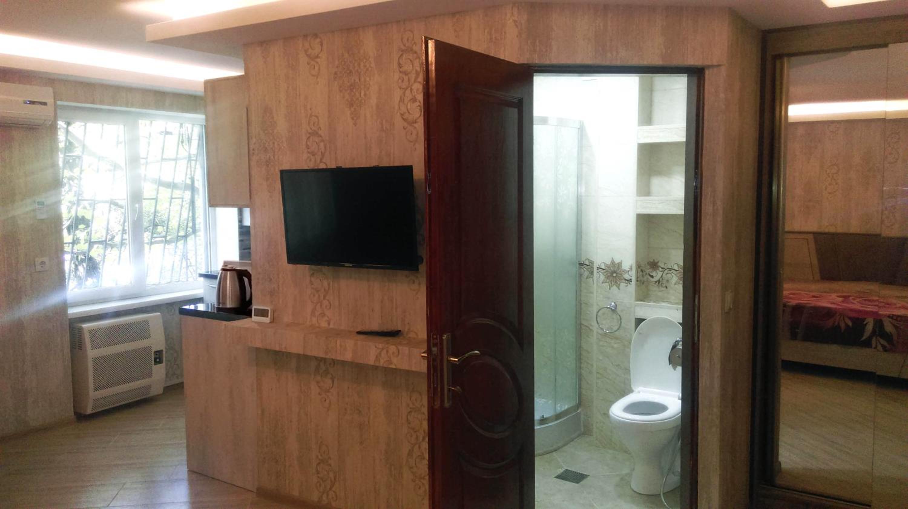 Comfortable studio apartment, near the metro station view 4