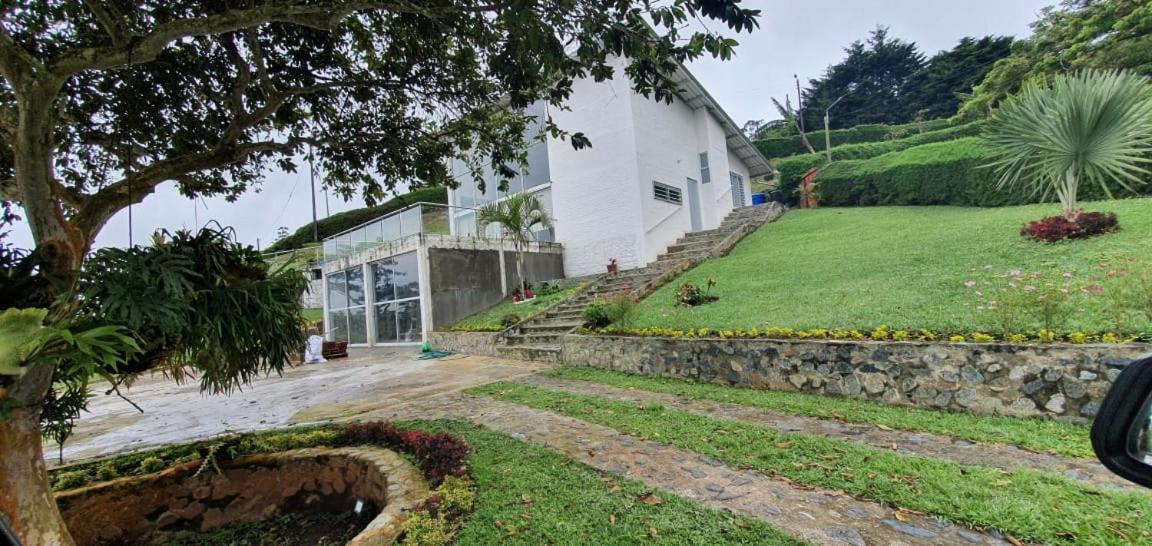 Finca Prometeo - Lago Calima