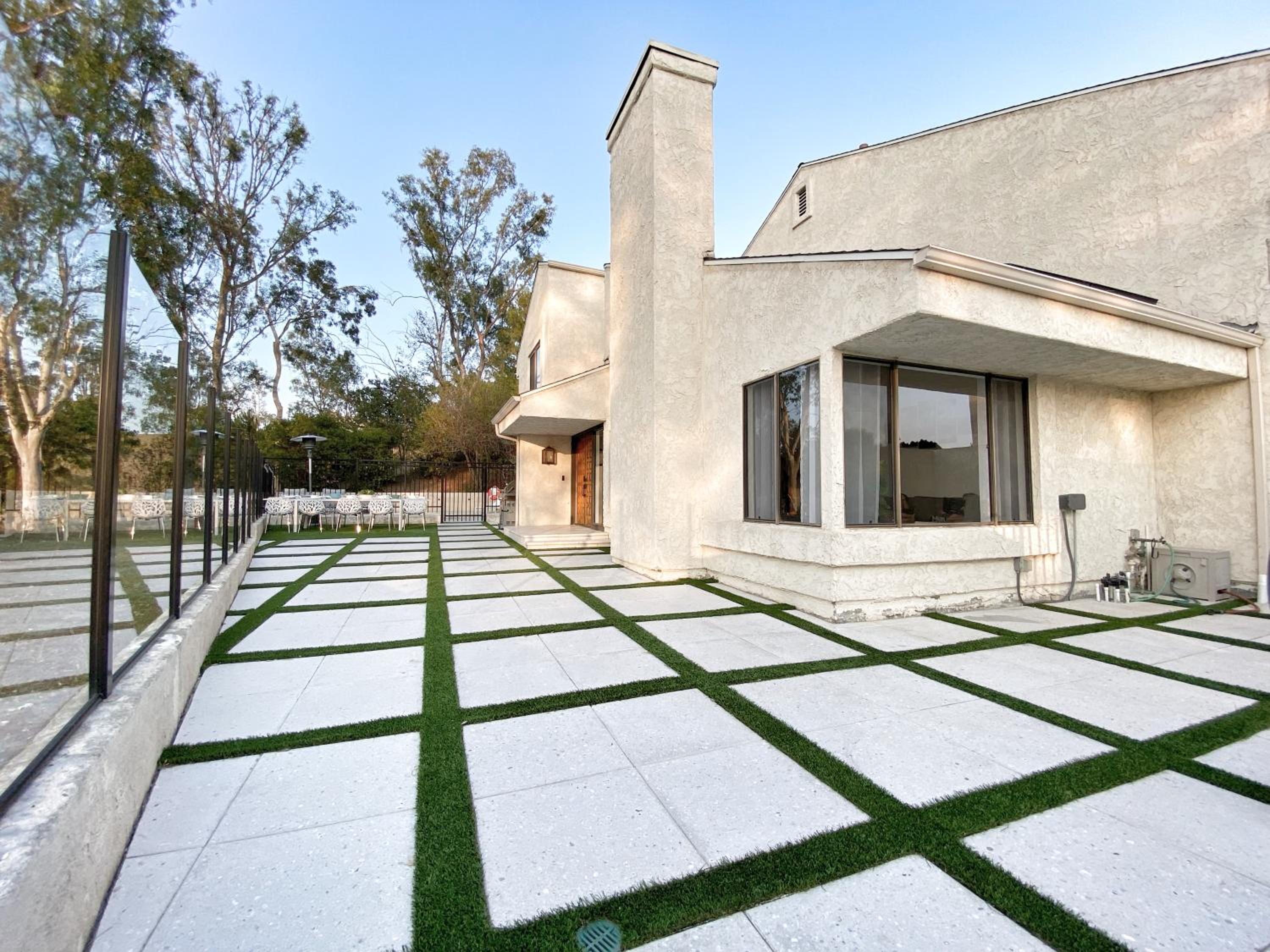 Hotel Private Resort Living Minutes From Beach