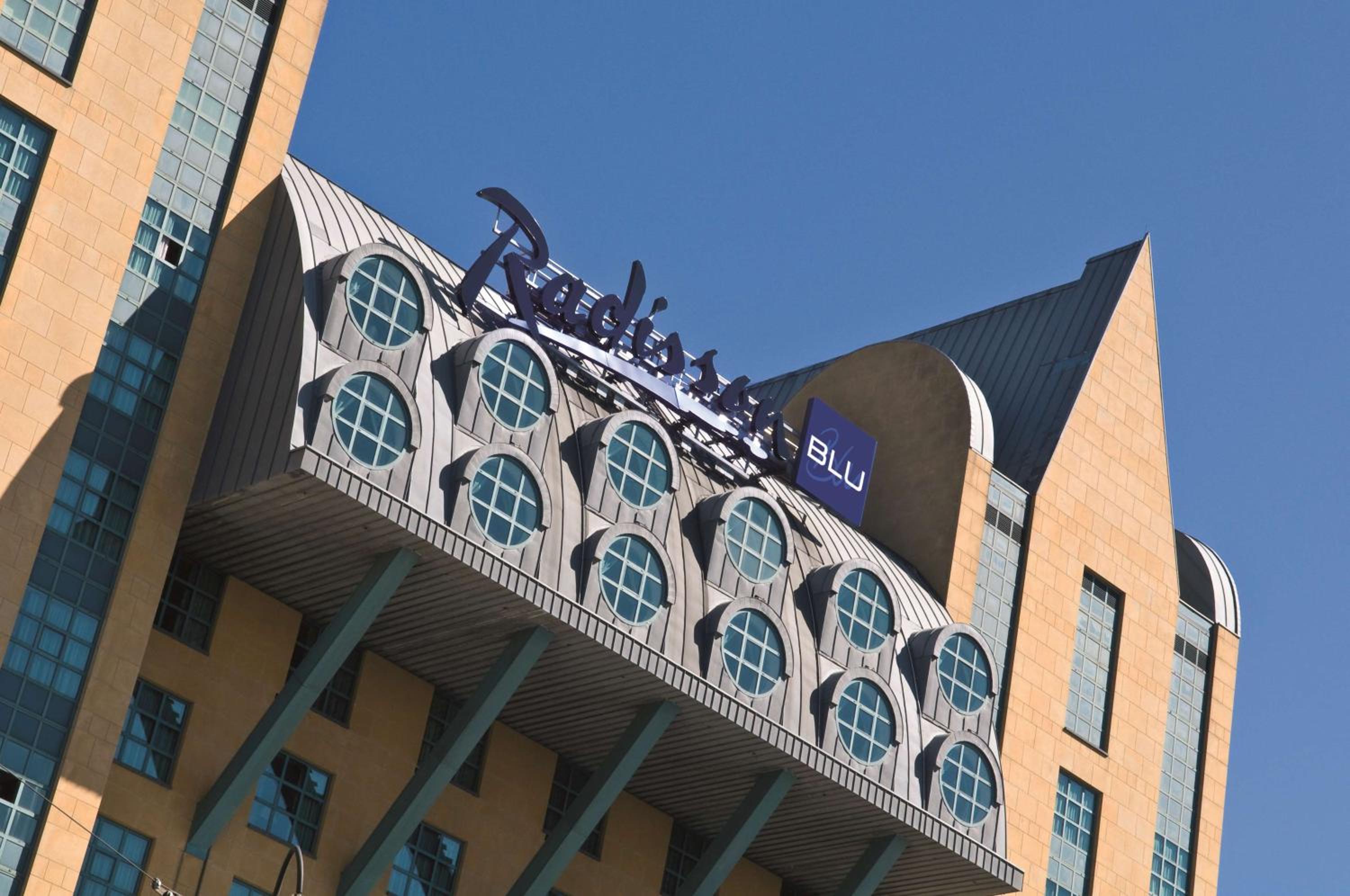 Hotel Radisson Blu Hotel, Antwerp City Centre - Image 1