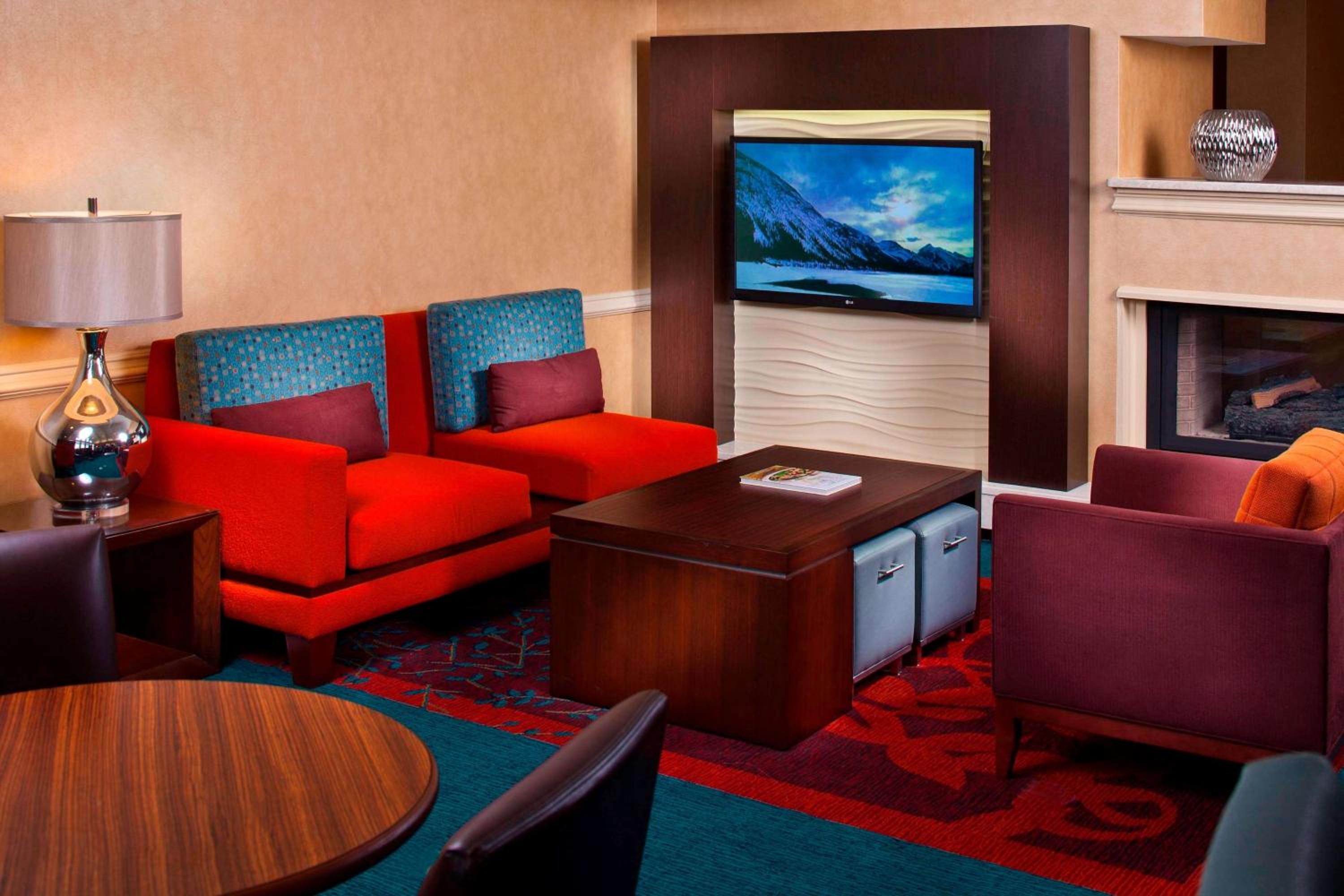 Birmingham Vacations - Sonesta ES Suites Birmingham Homewood - Property Image 2