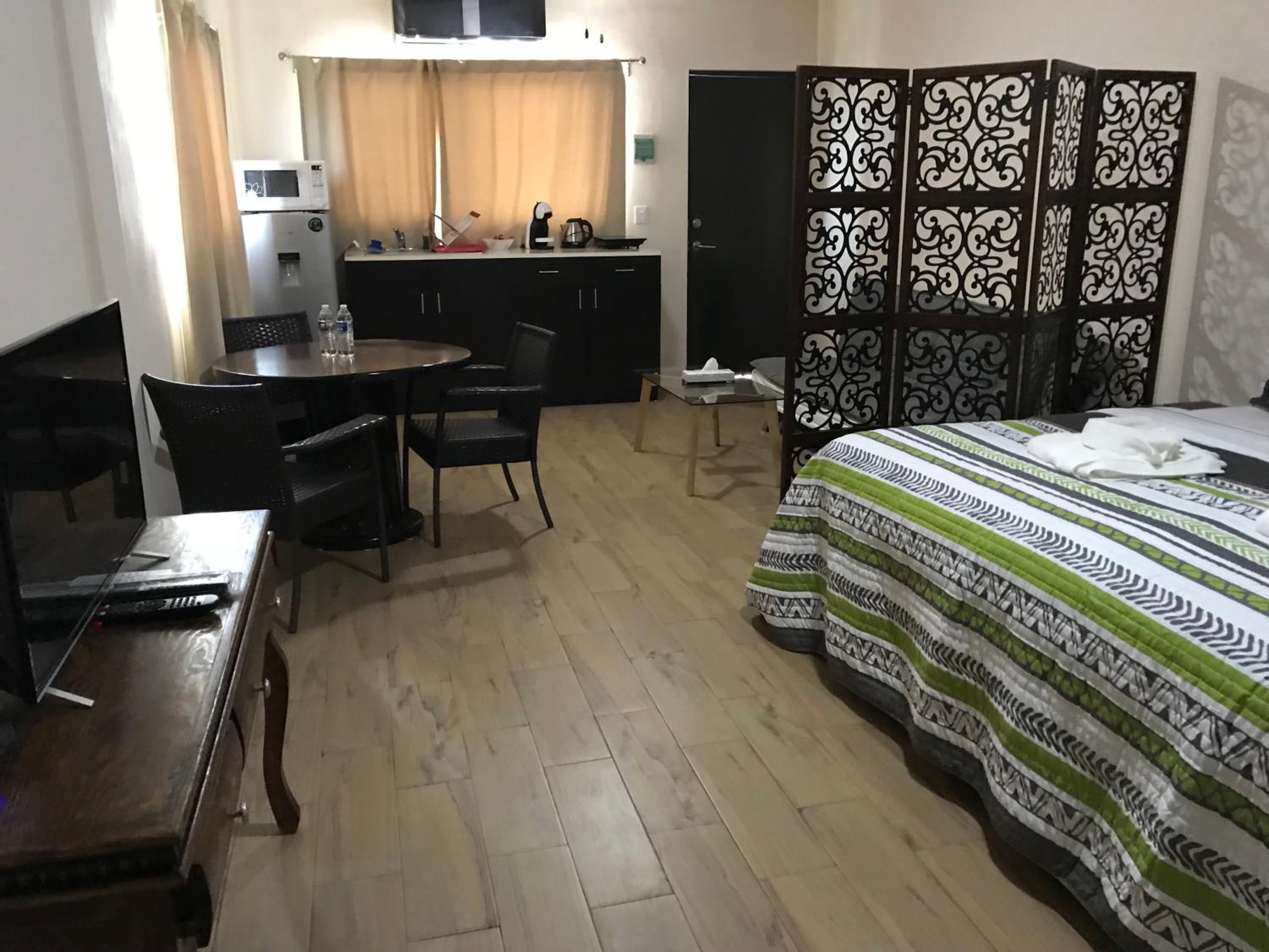 Suites Fenicia