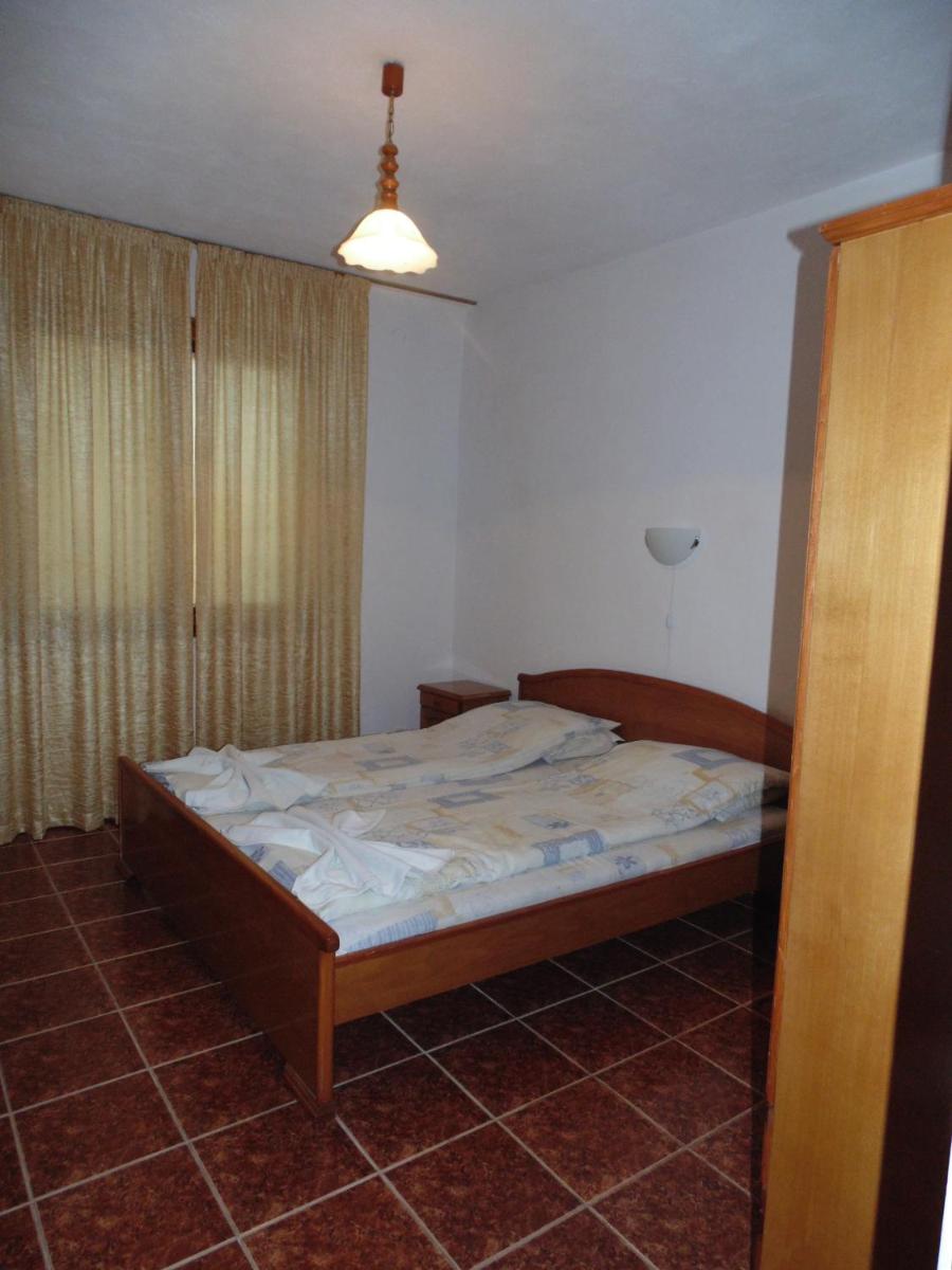 Topalovi Guest House