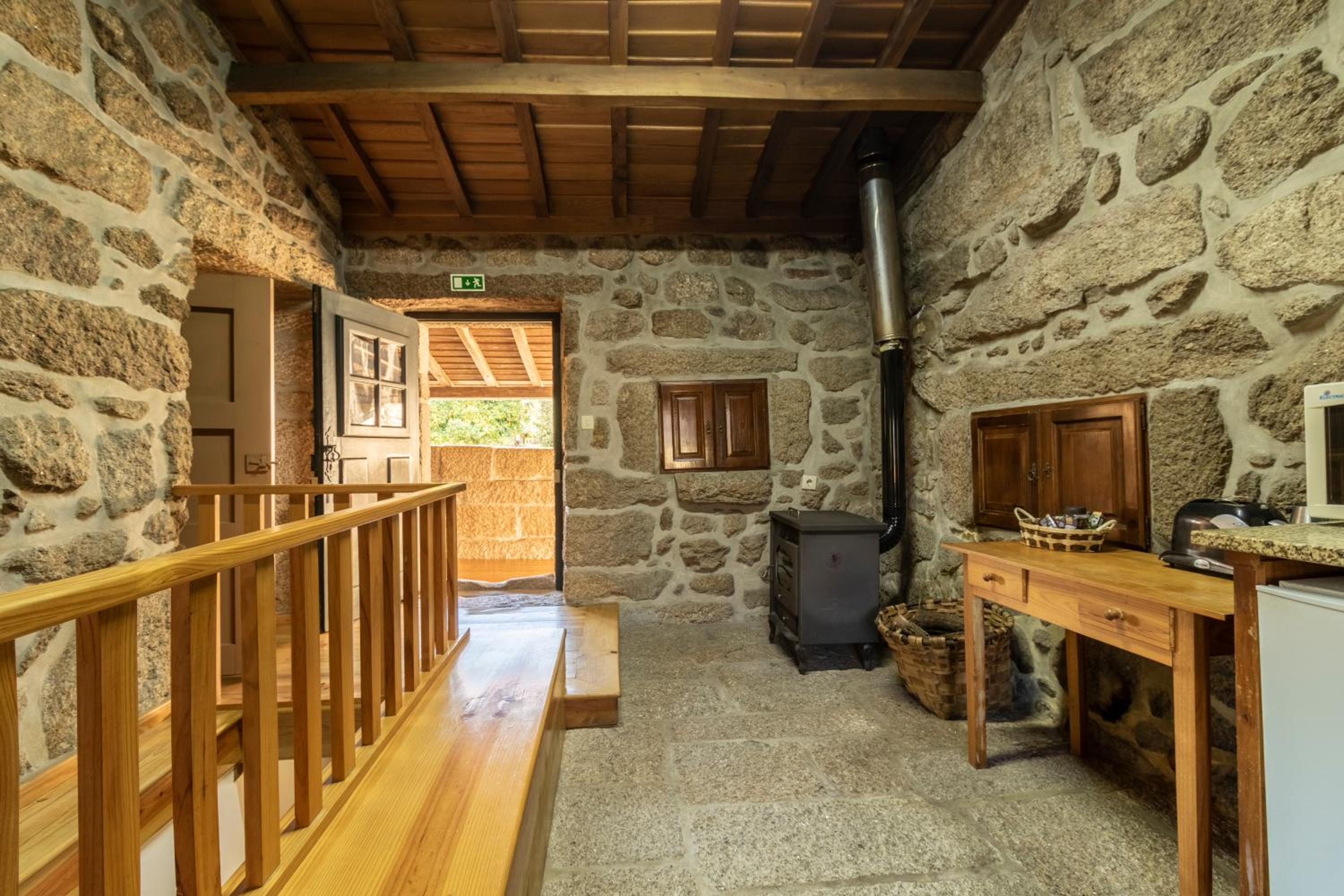 Soajo Casa de Campo (PNPG) view 2