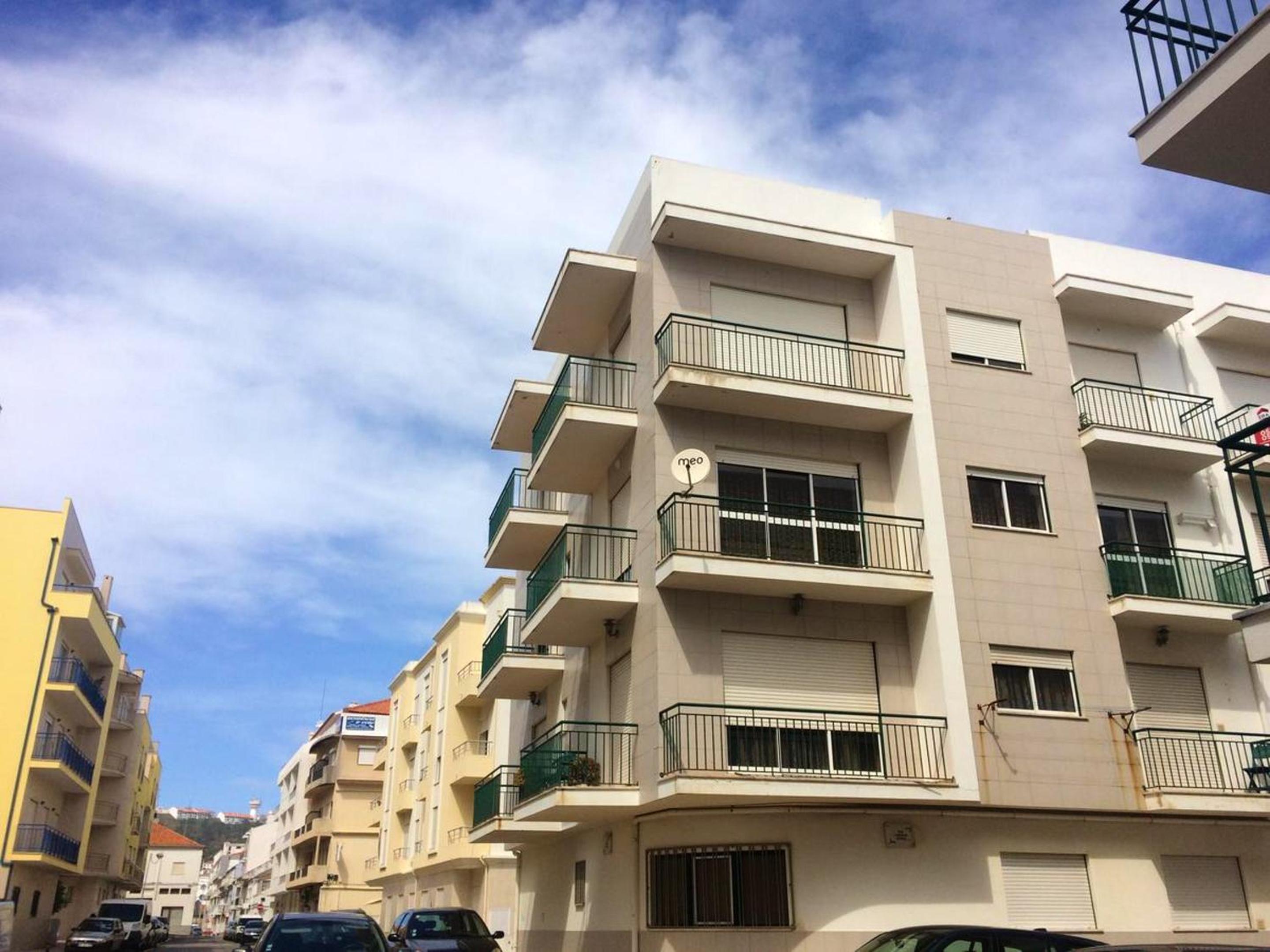 Spacious apartment with sea view in Nazaré - 120 m², fireplace