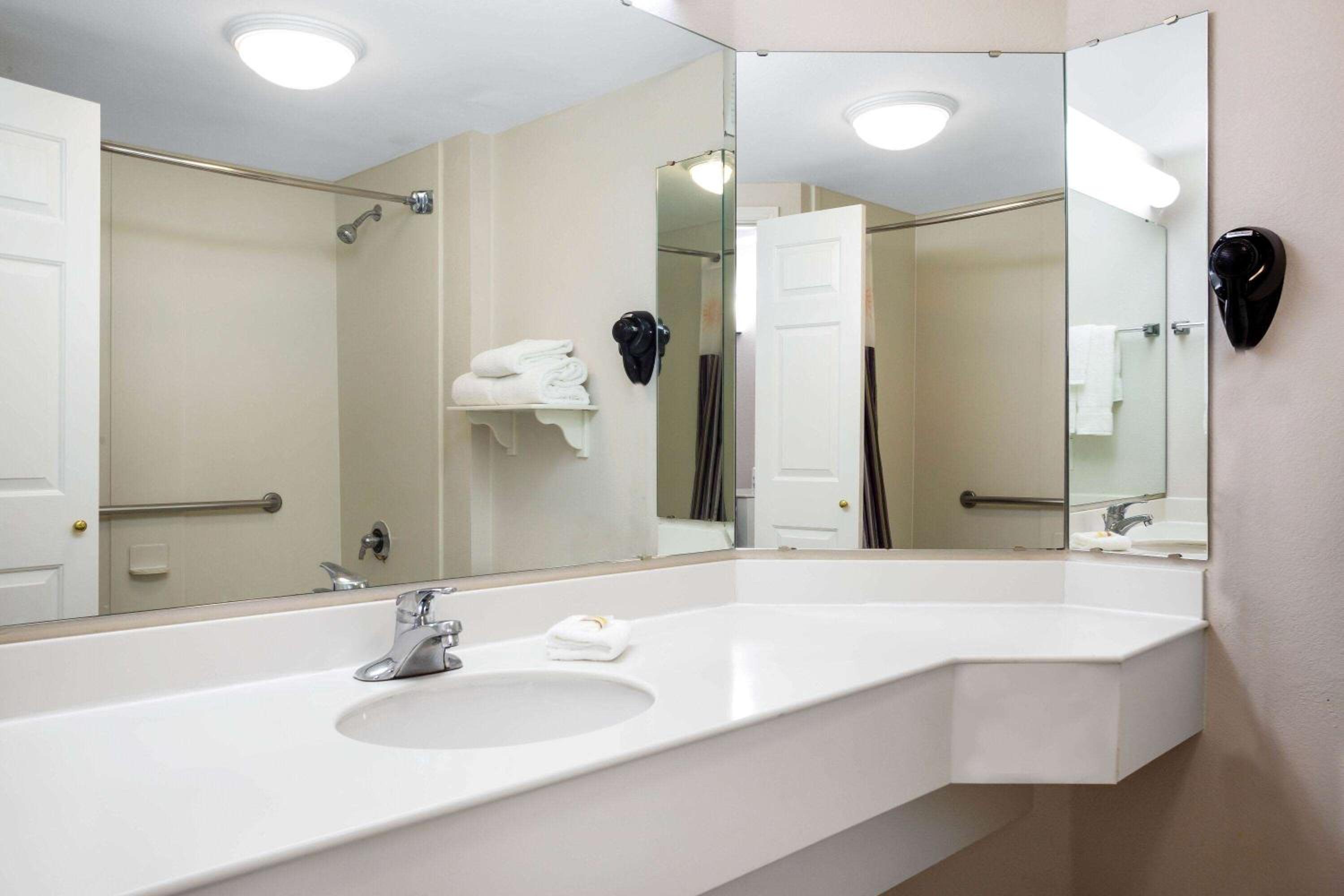 Fairfield by Marriott Inn & Suites Austin Southwest