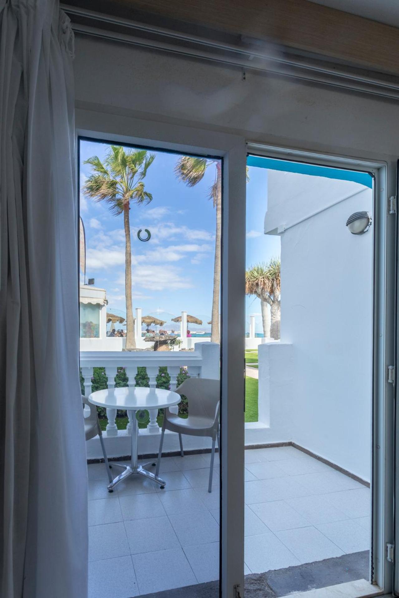 Apartamentos LIVVO Galera Beach