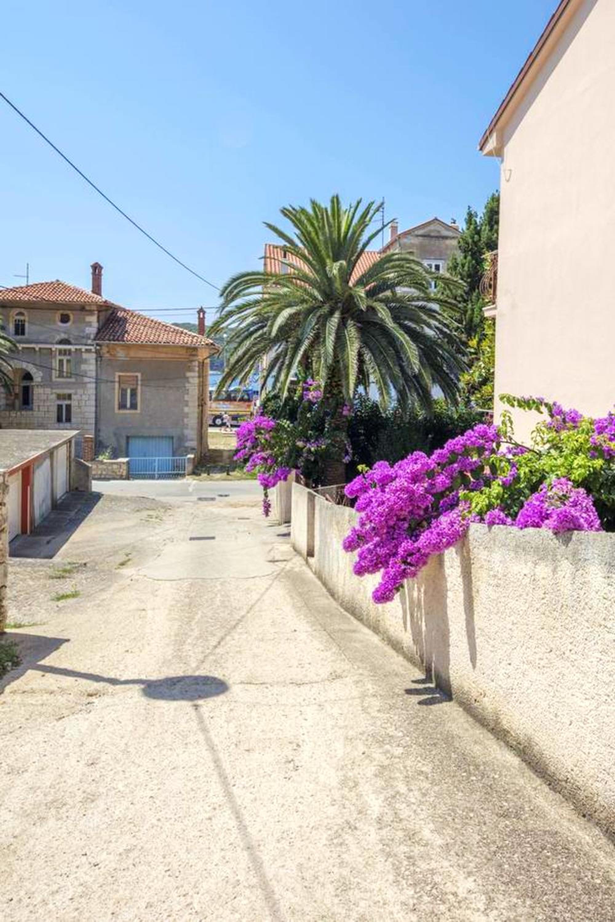 Cozy apartment in the heart of Mali Lošinj - 45 m² with view view 2