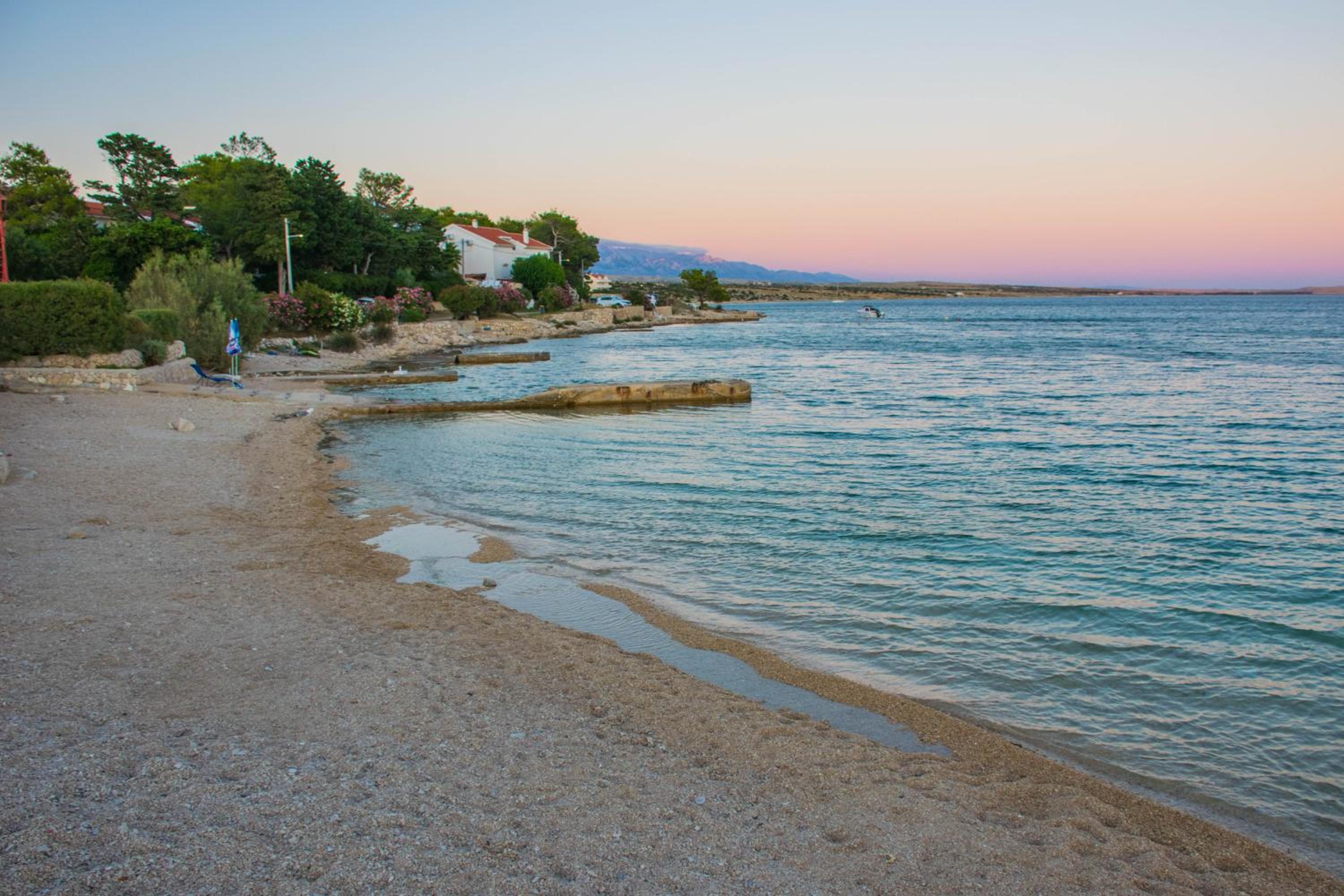 Apartment Gianni only 70m from the sea, island Pag