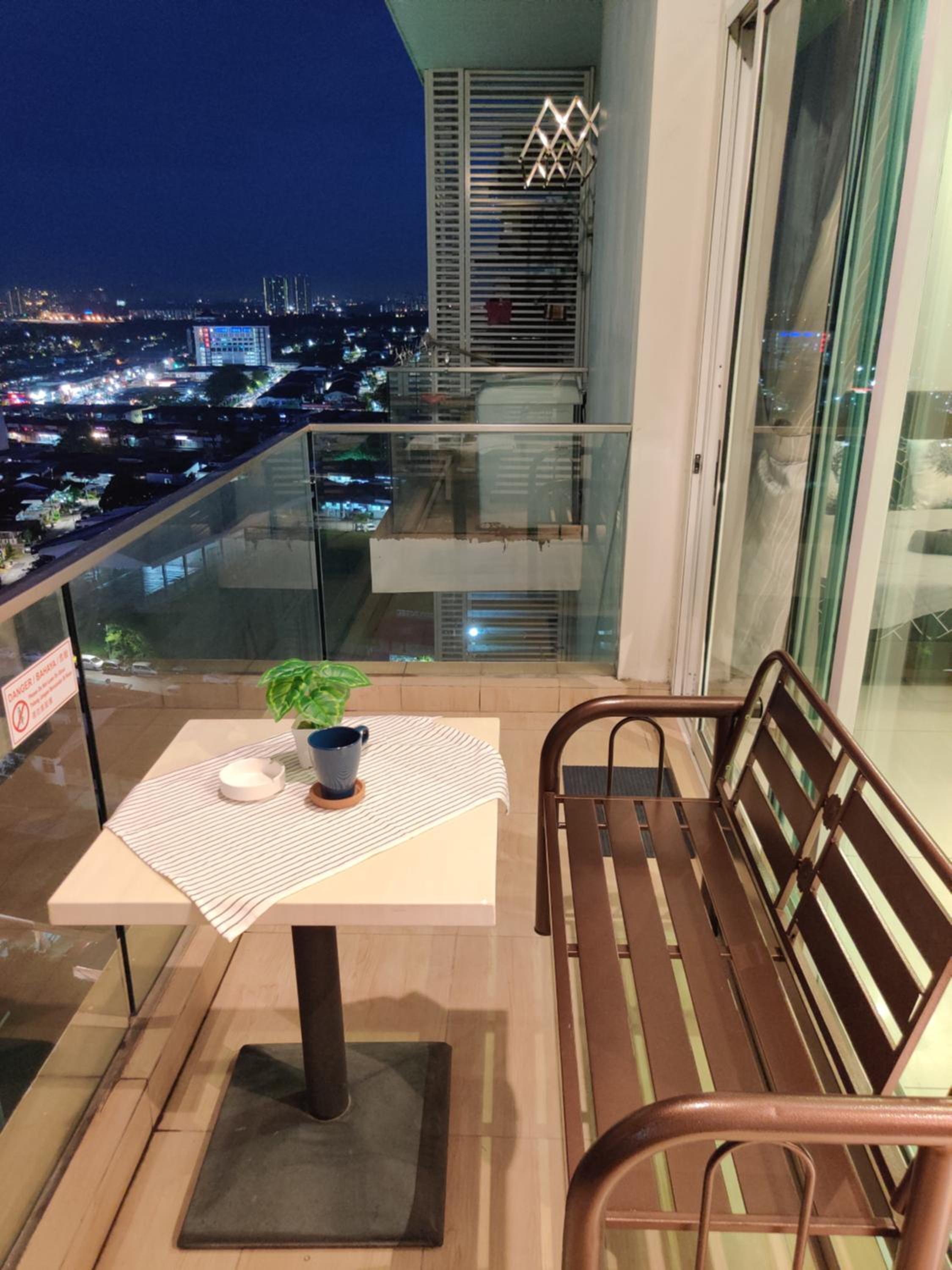 Ksl D'Esplanade Studio Apartment's 2