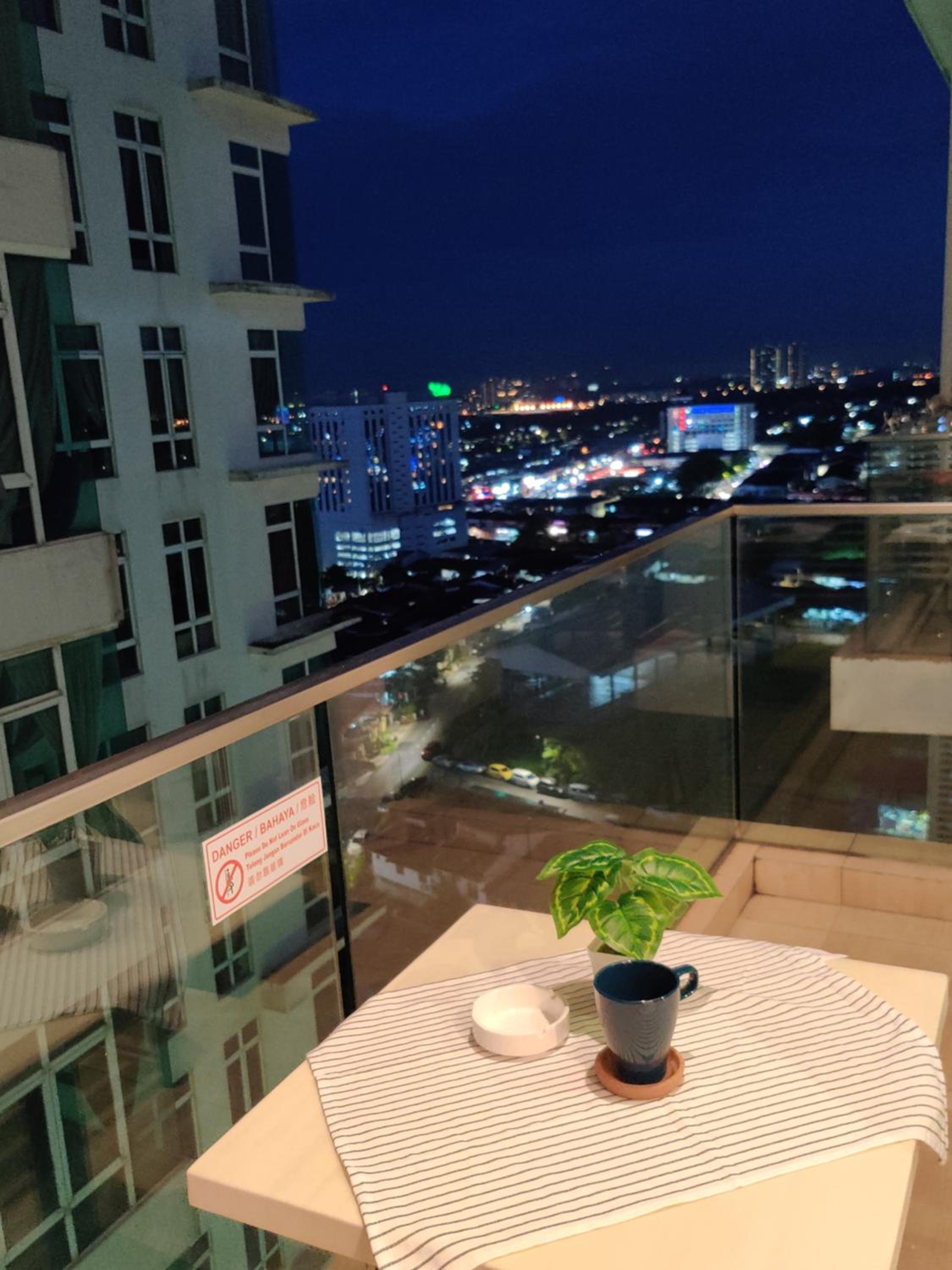 Ksl D'Esplanade Studio Apartment's 2