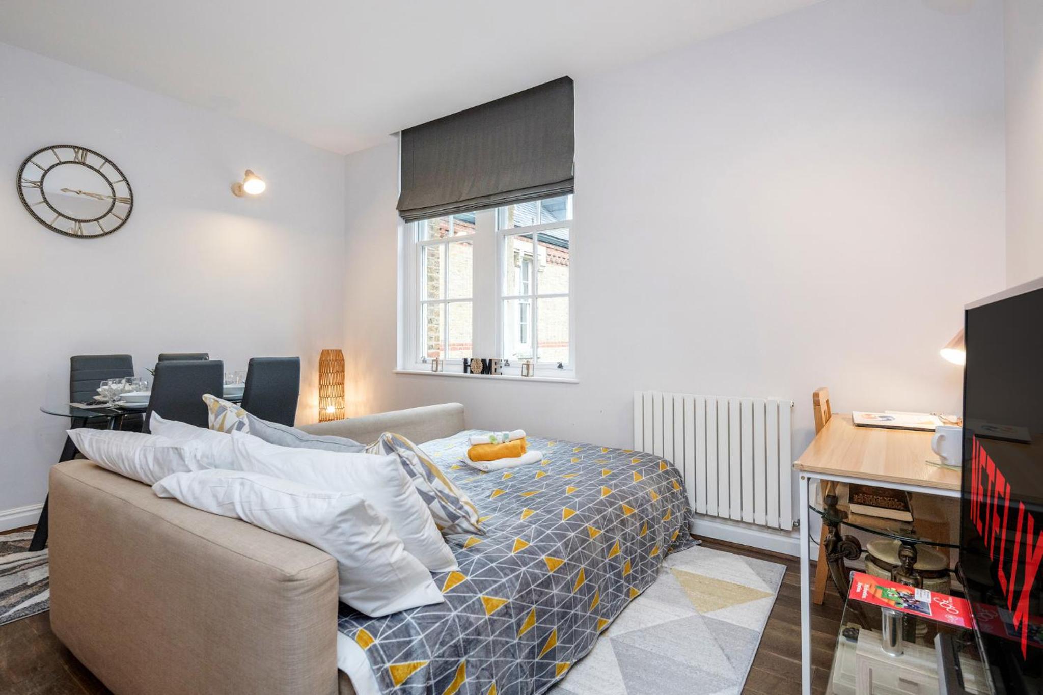 MPL Apartments - Watford The Junction Short-Term Rentals - 2bed-FREE PARKING view 2