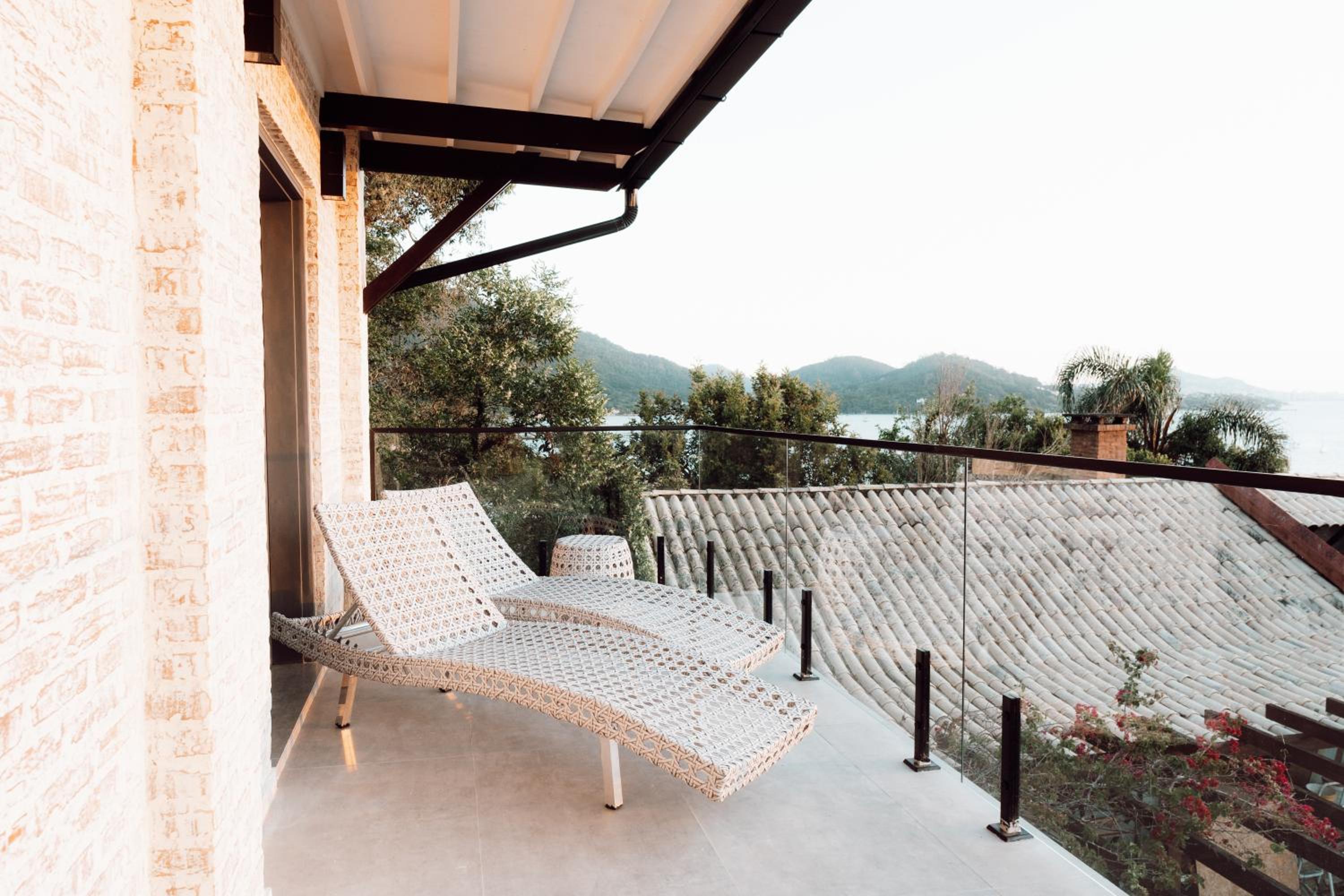 Naatooh Guest Houses