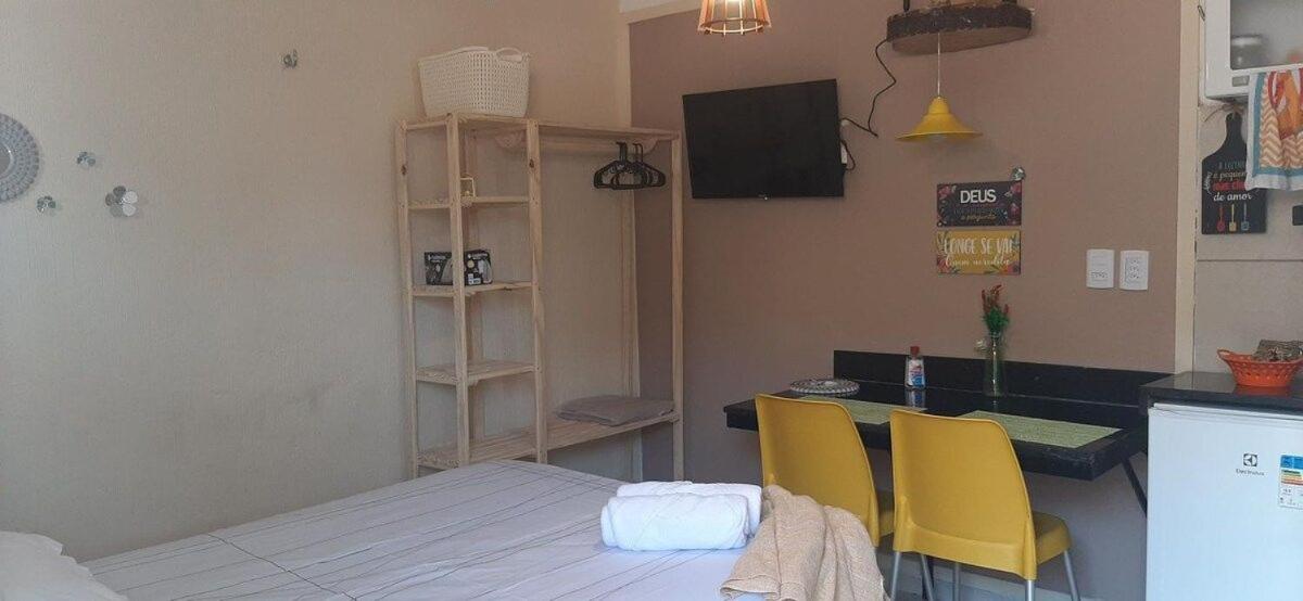 Apartamento mobiliado na Aldeota para 2 pessoas aconchegante e lindo 202 view 3