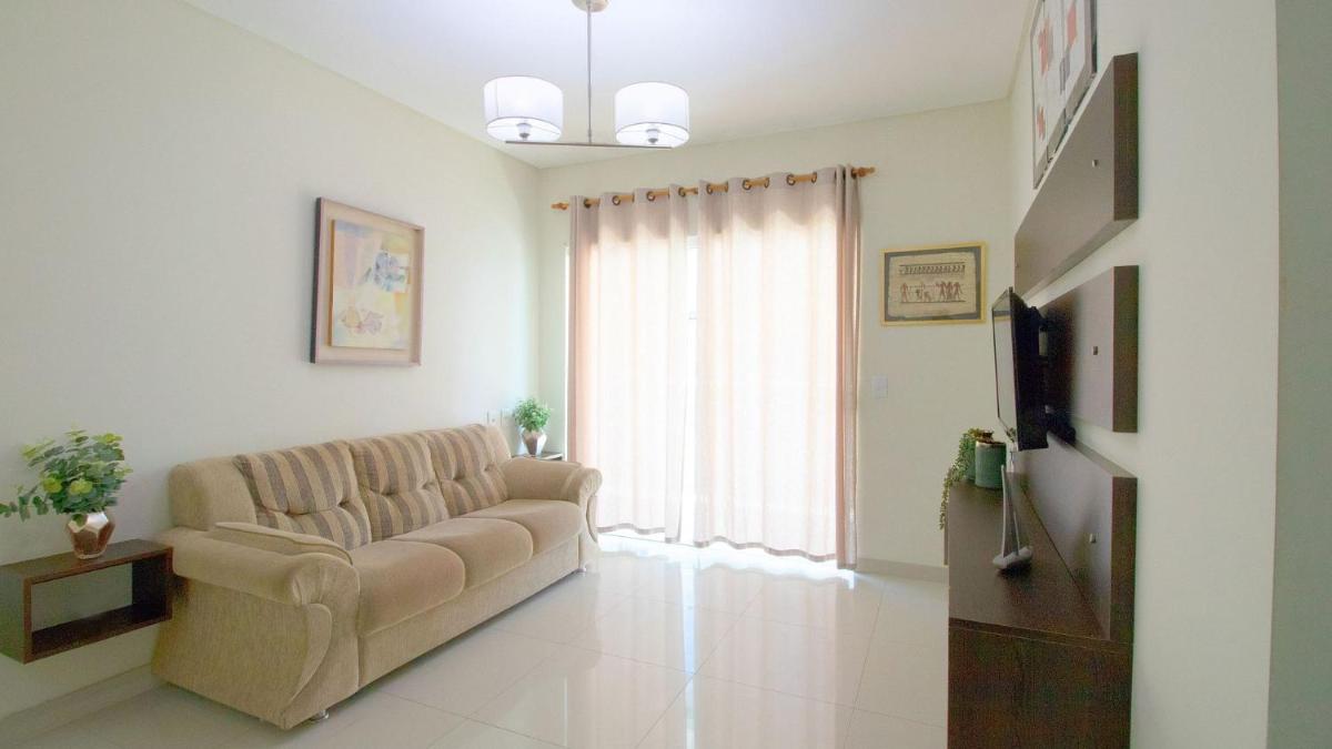Apartamento 2 quartos sendo uma suite no centro de Bombinhas view 2