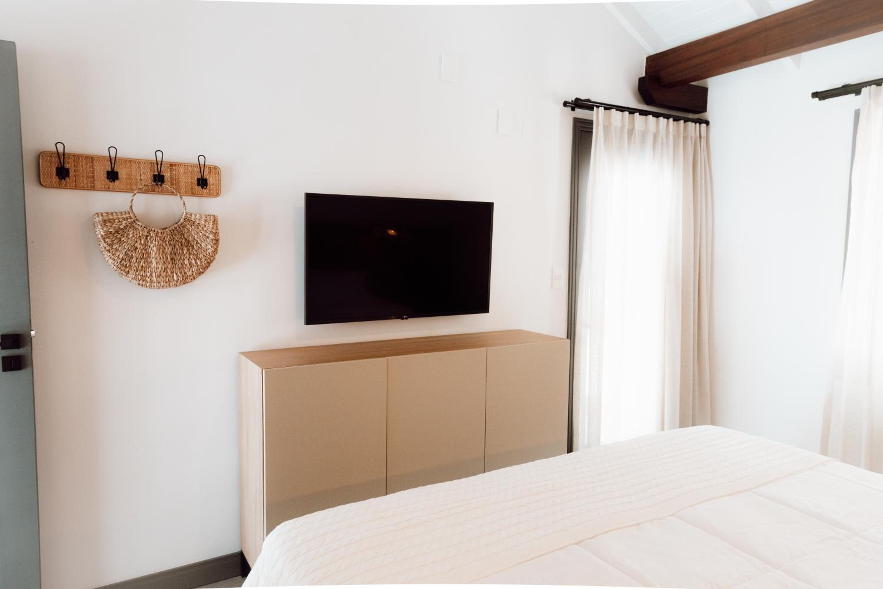 Naatooh Guest Houses