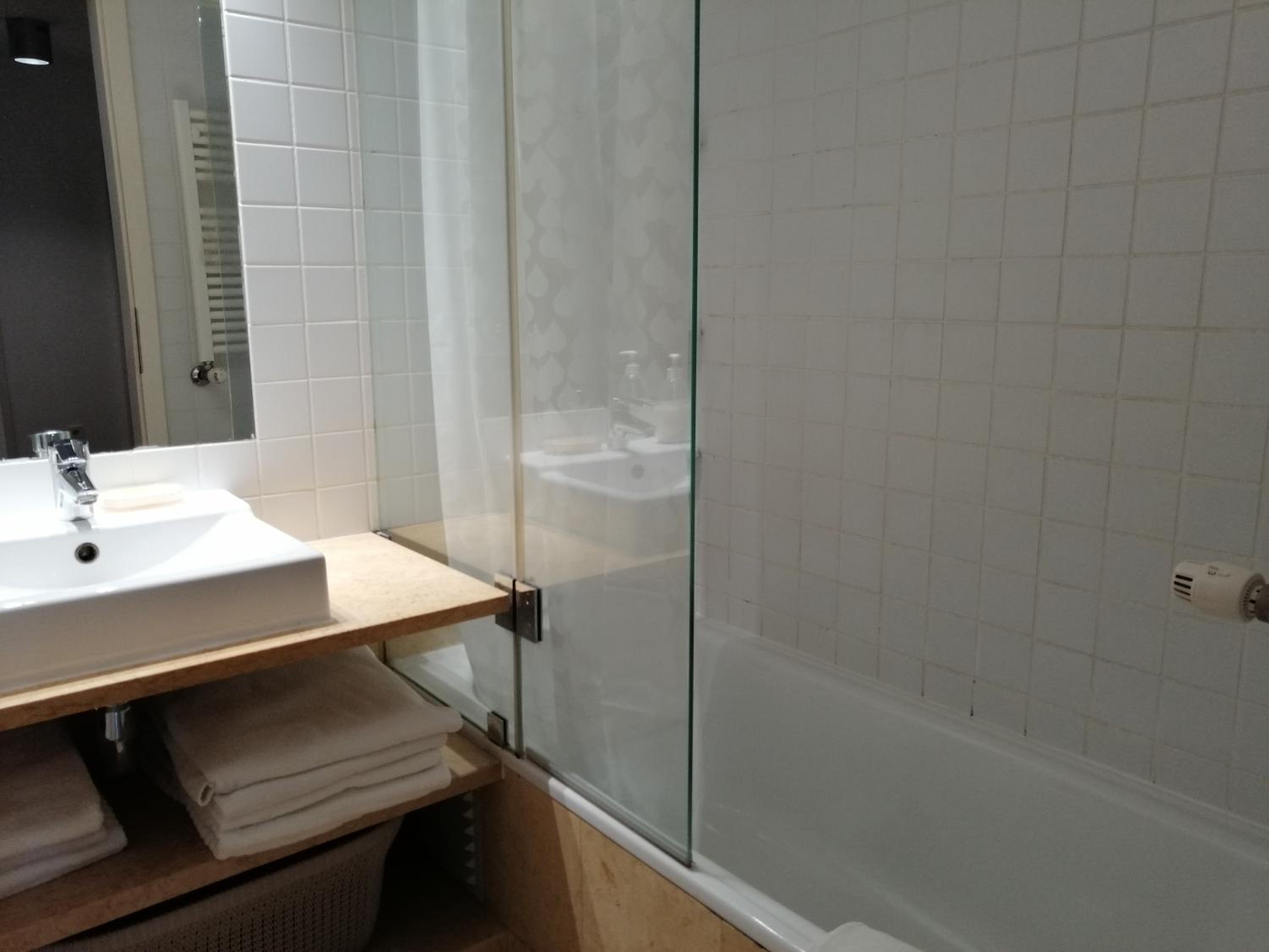 Photo 32