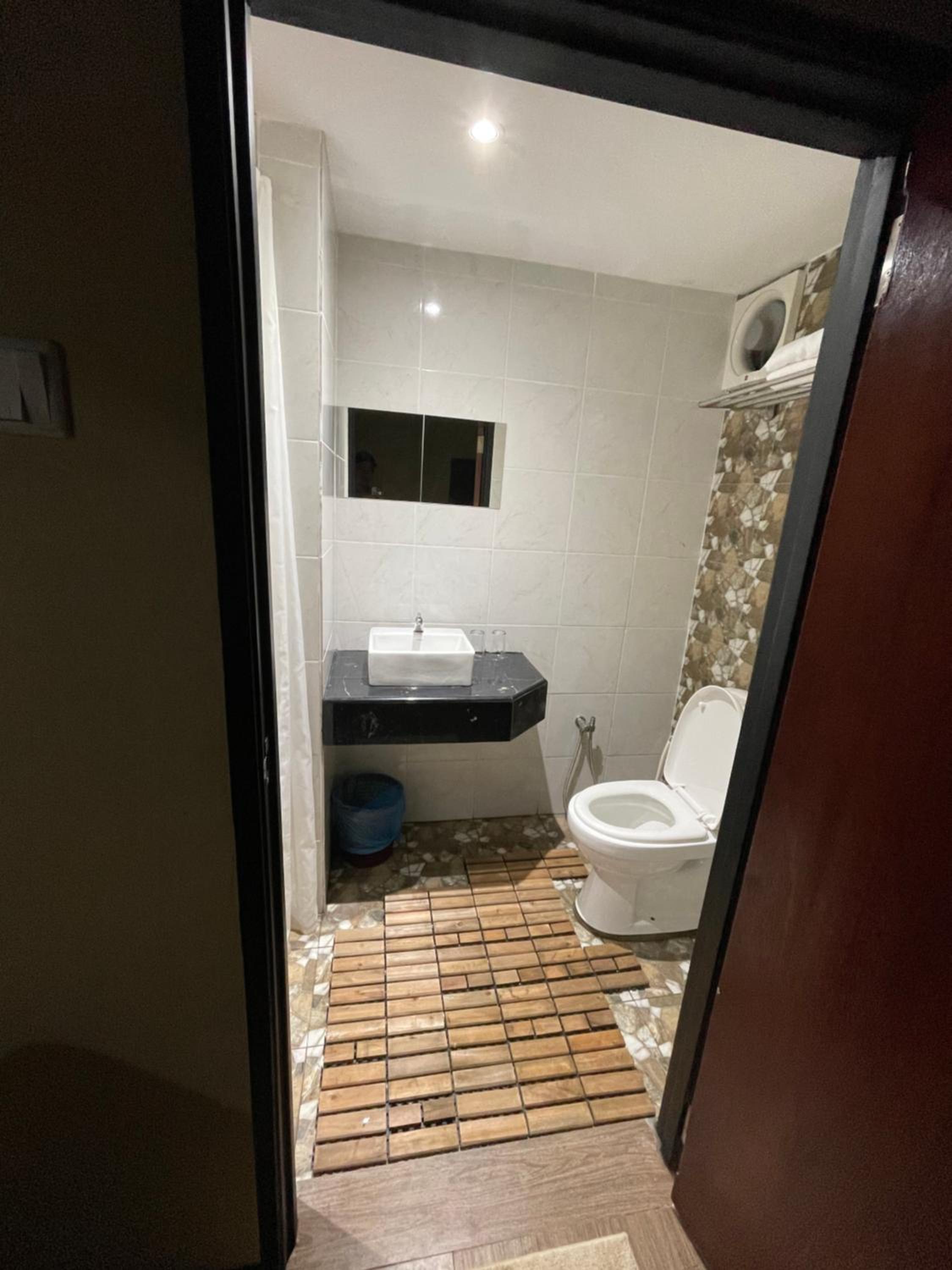 Photo 18