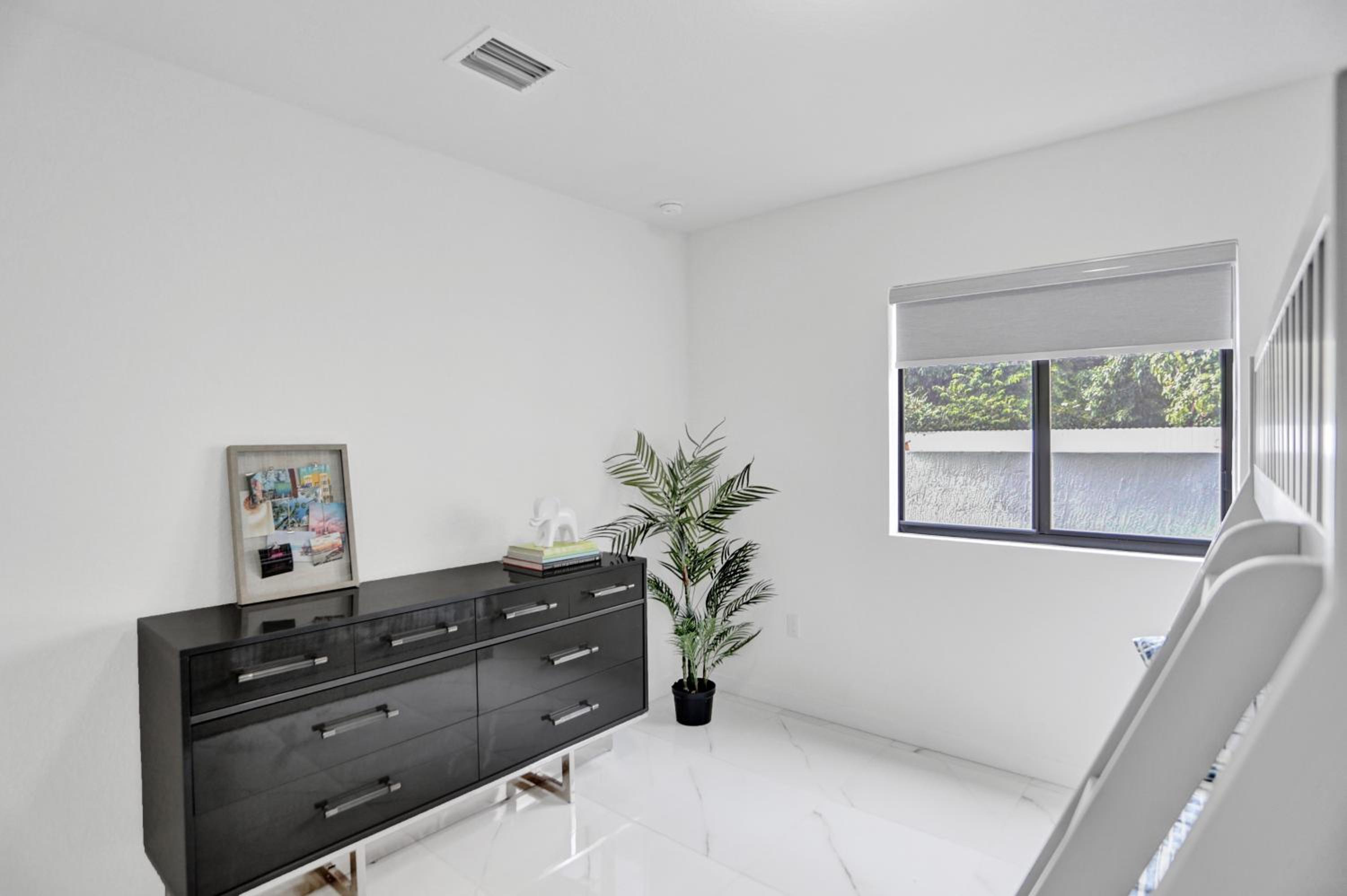 Renzzi Wynwood Apartments