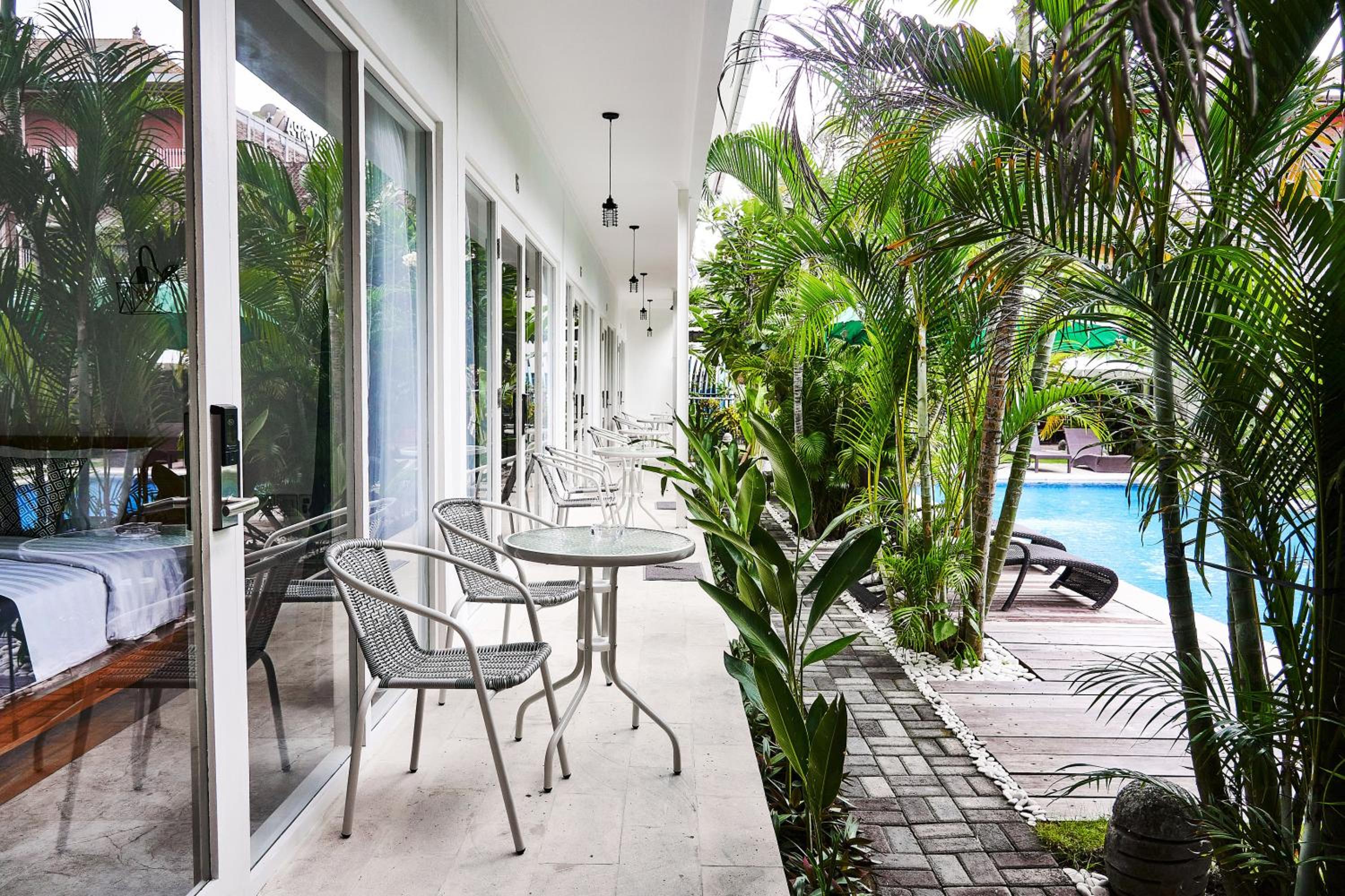 Hotel Easy Surf Camp - Image 1