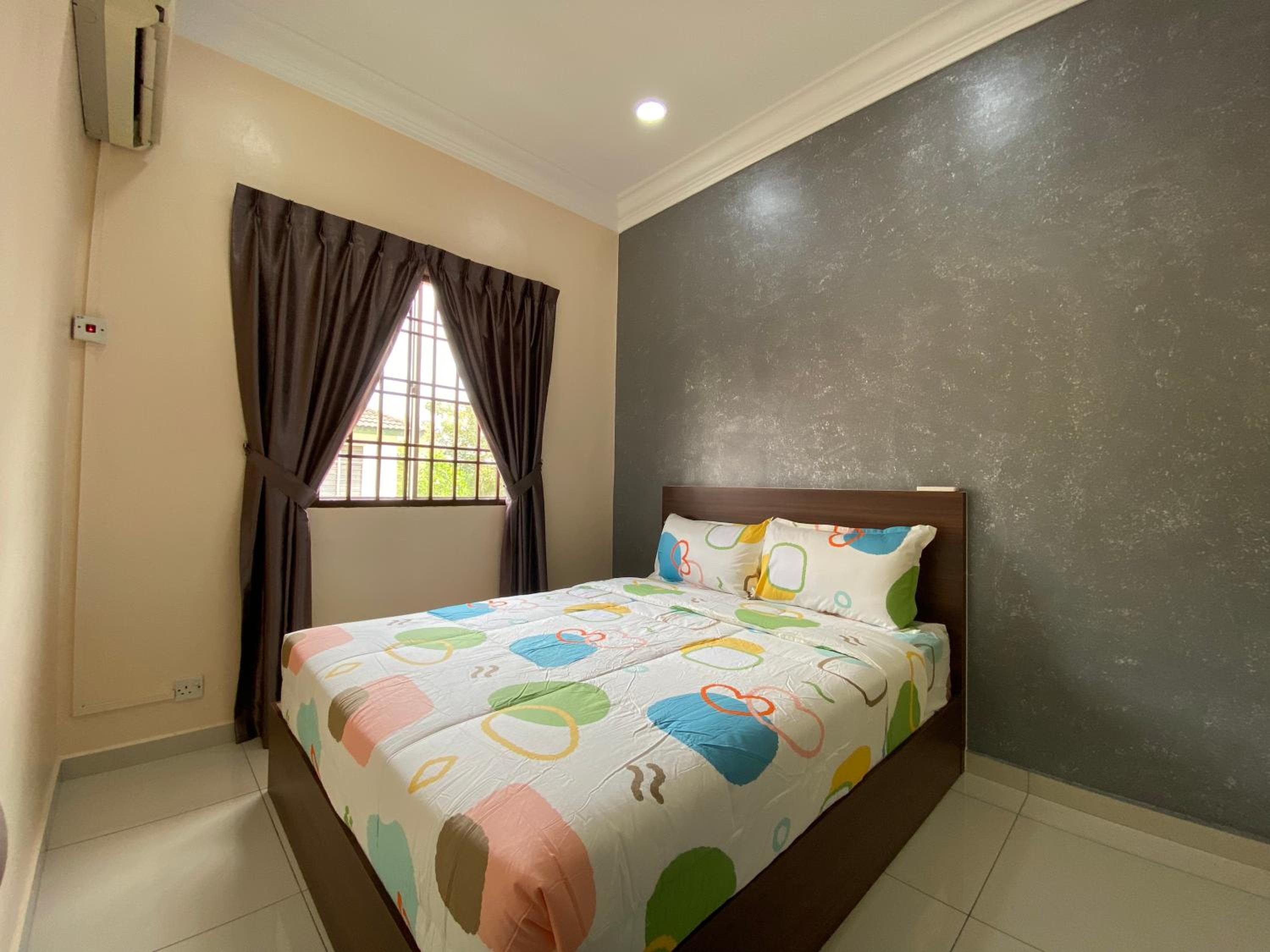 Do not book, property was sold