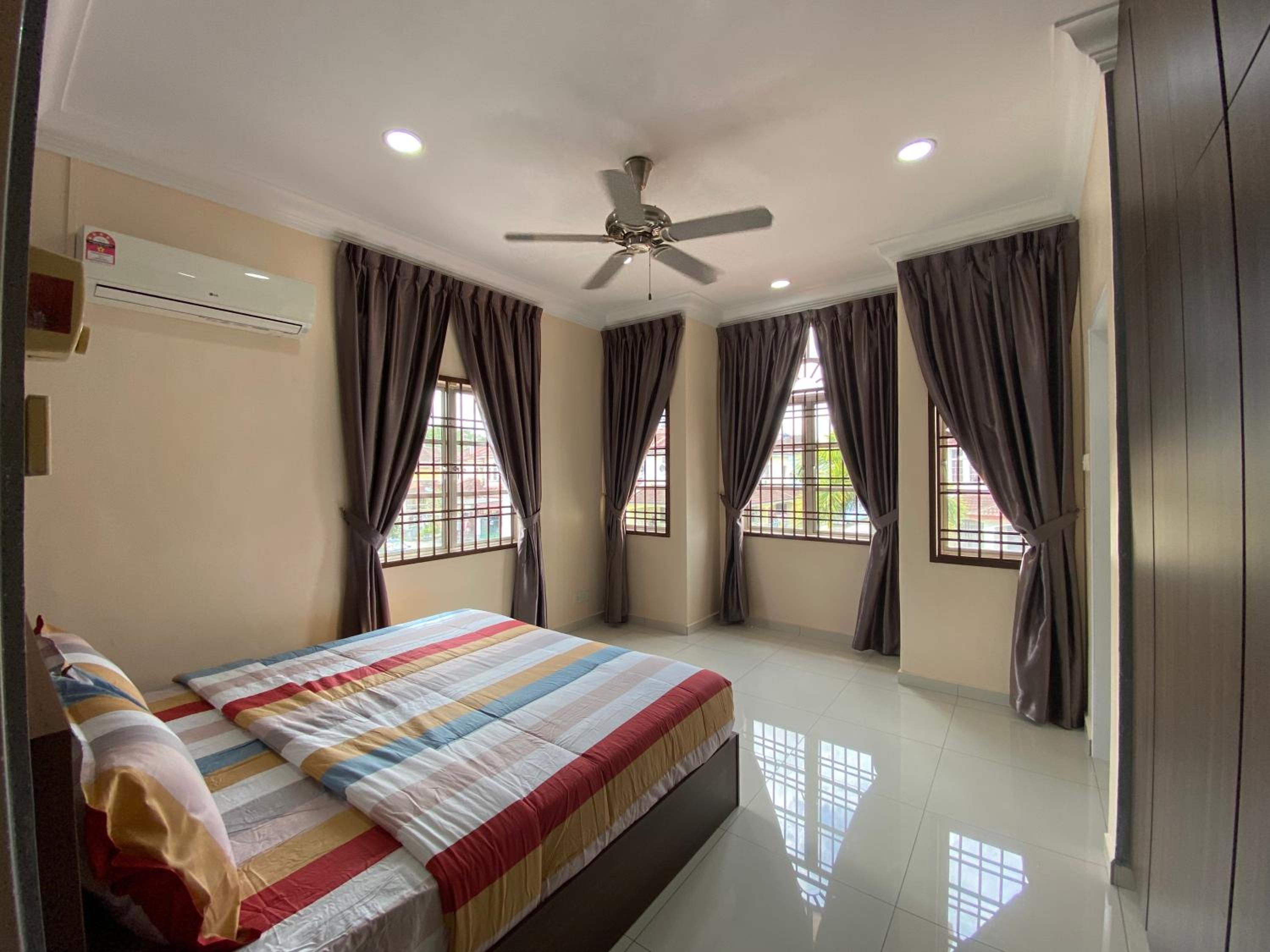 Do not book, property was sold