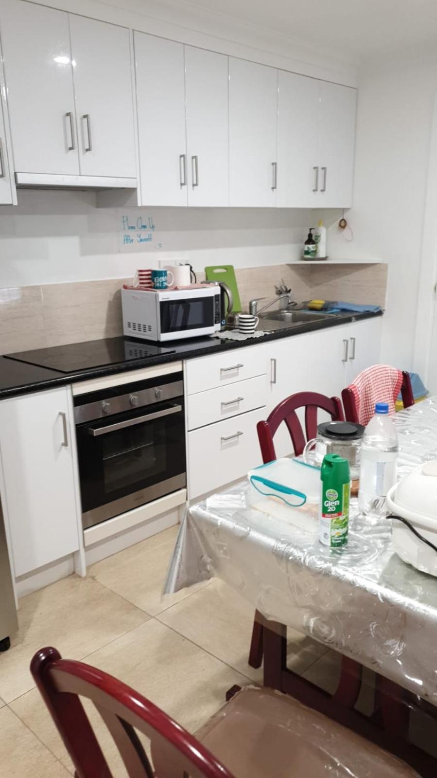 DIANELLA Budget Rooms Happy Place to Stay