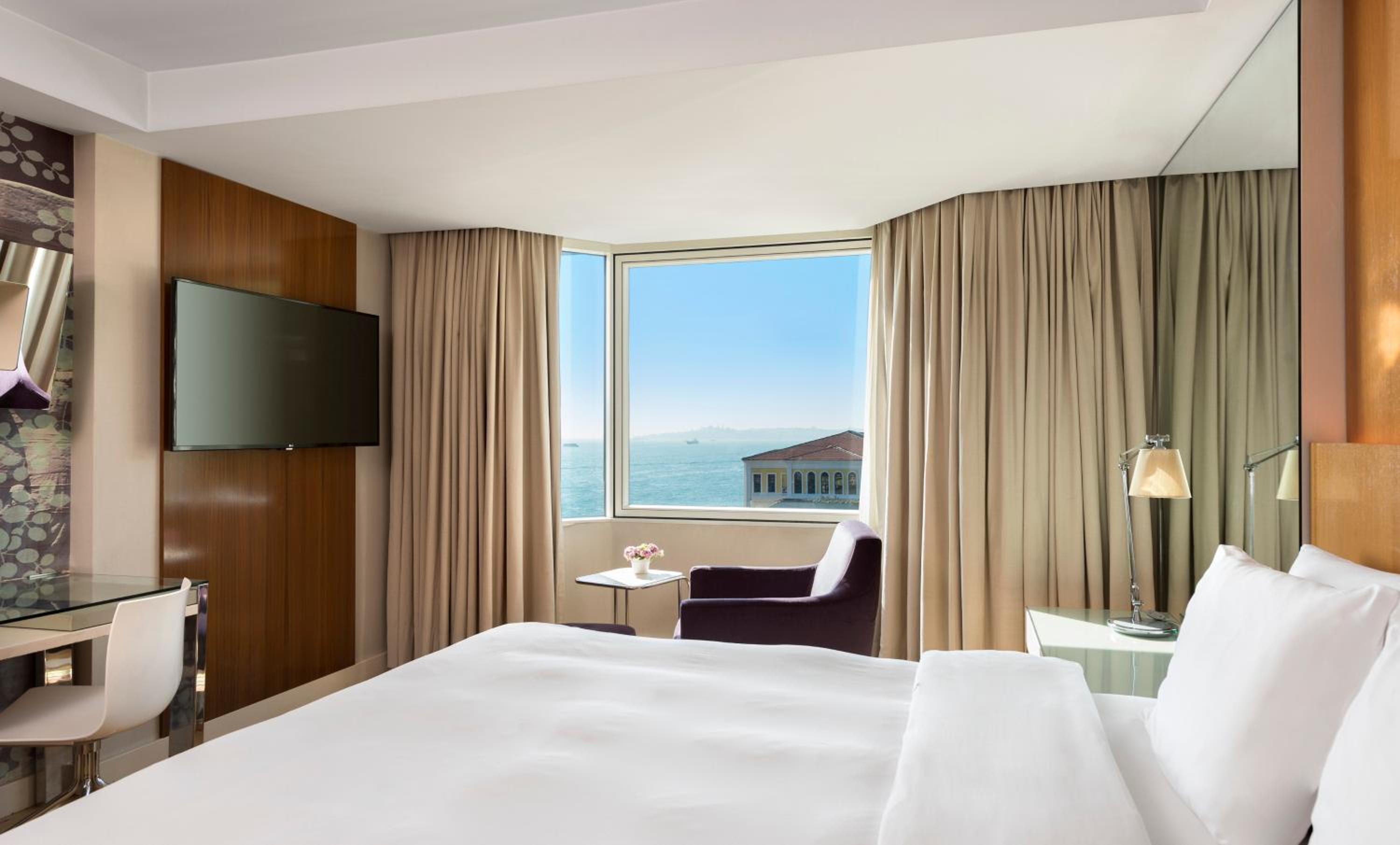 Radisson Blu Bosphorus Hotel - Image 65