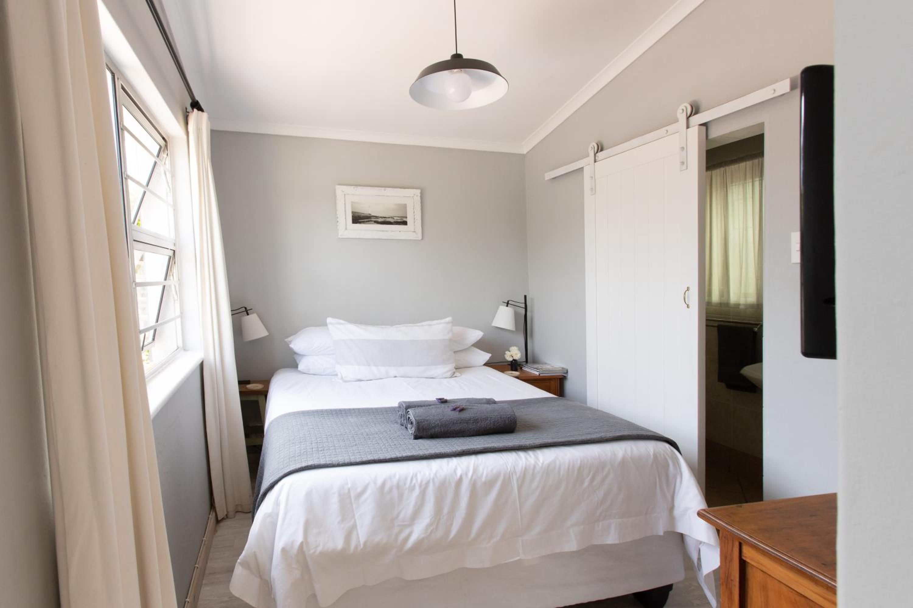 Surf Way Beach cottage view 4