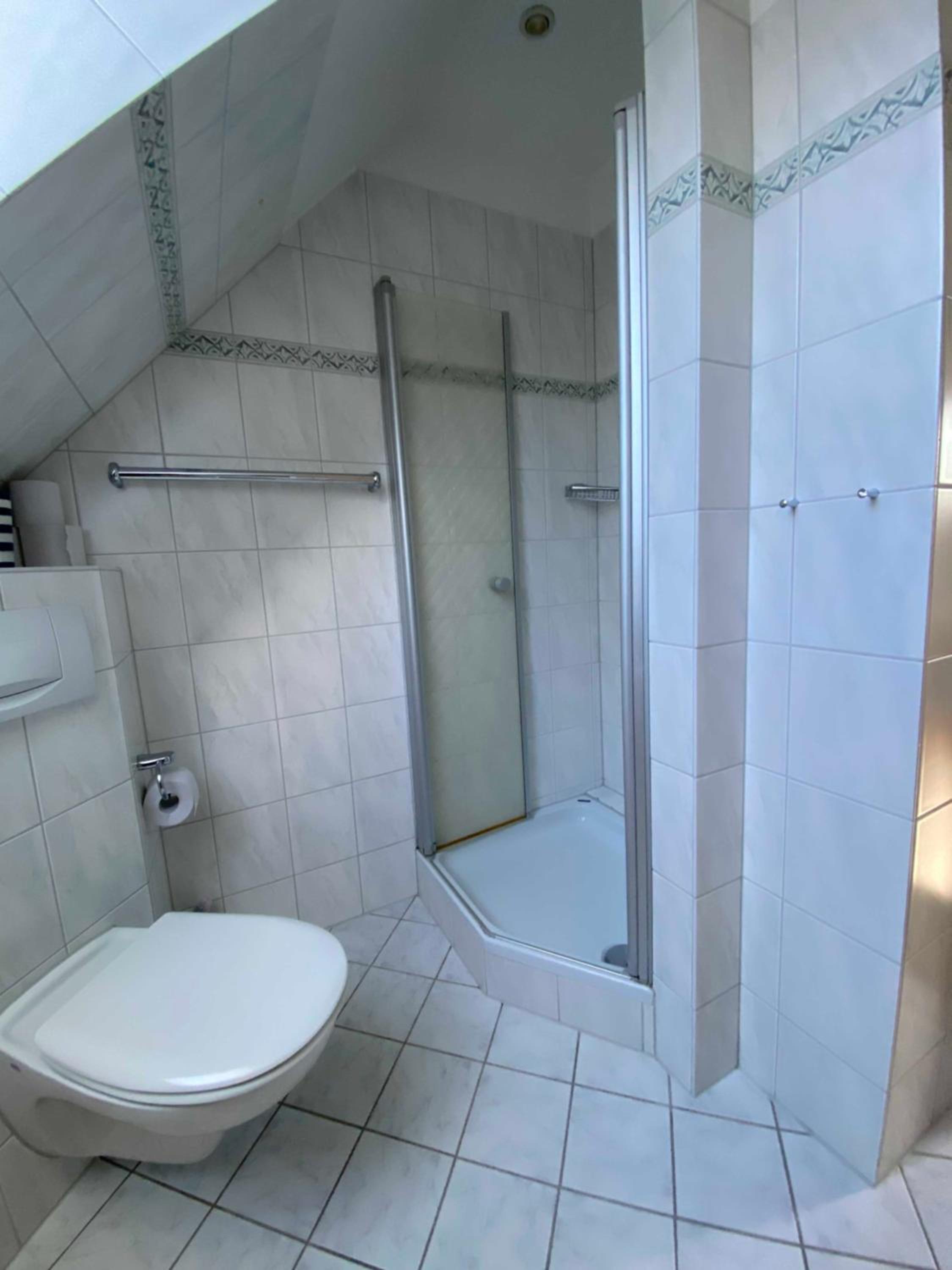 App 1 en List — bathroom