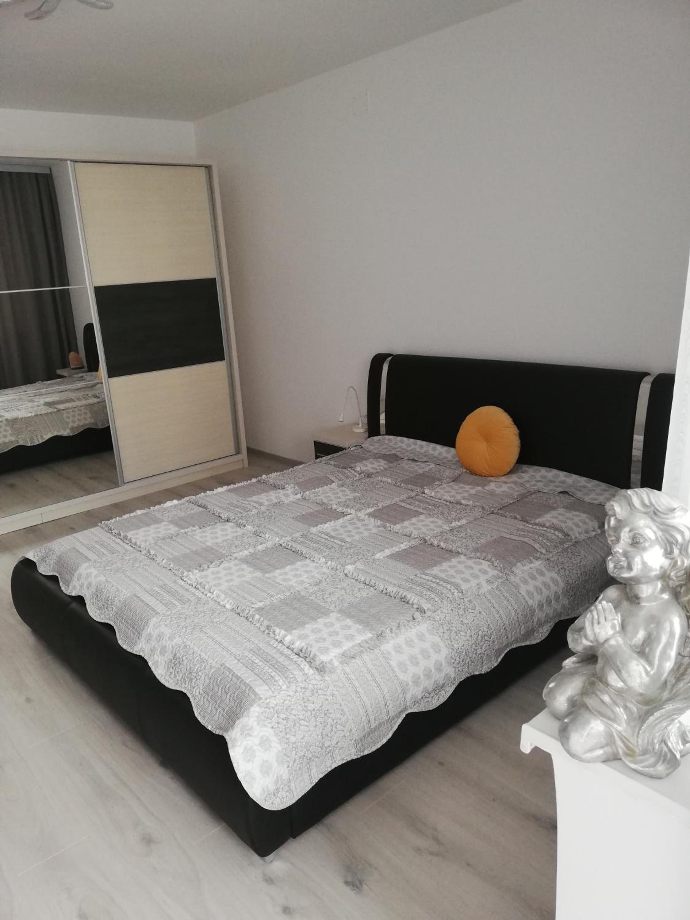 Apartament Raluca
