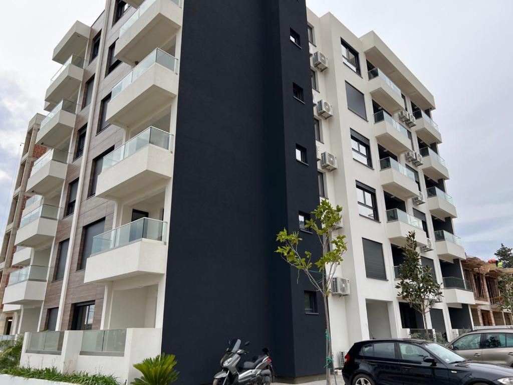 Hotel Corall apartment Bar - Image 1