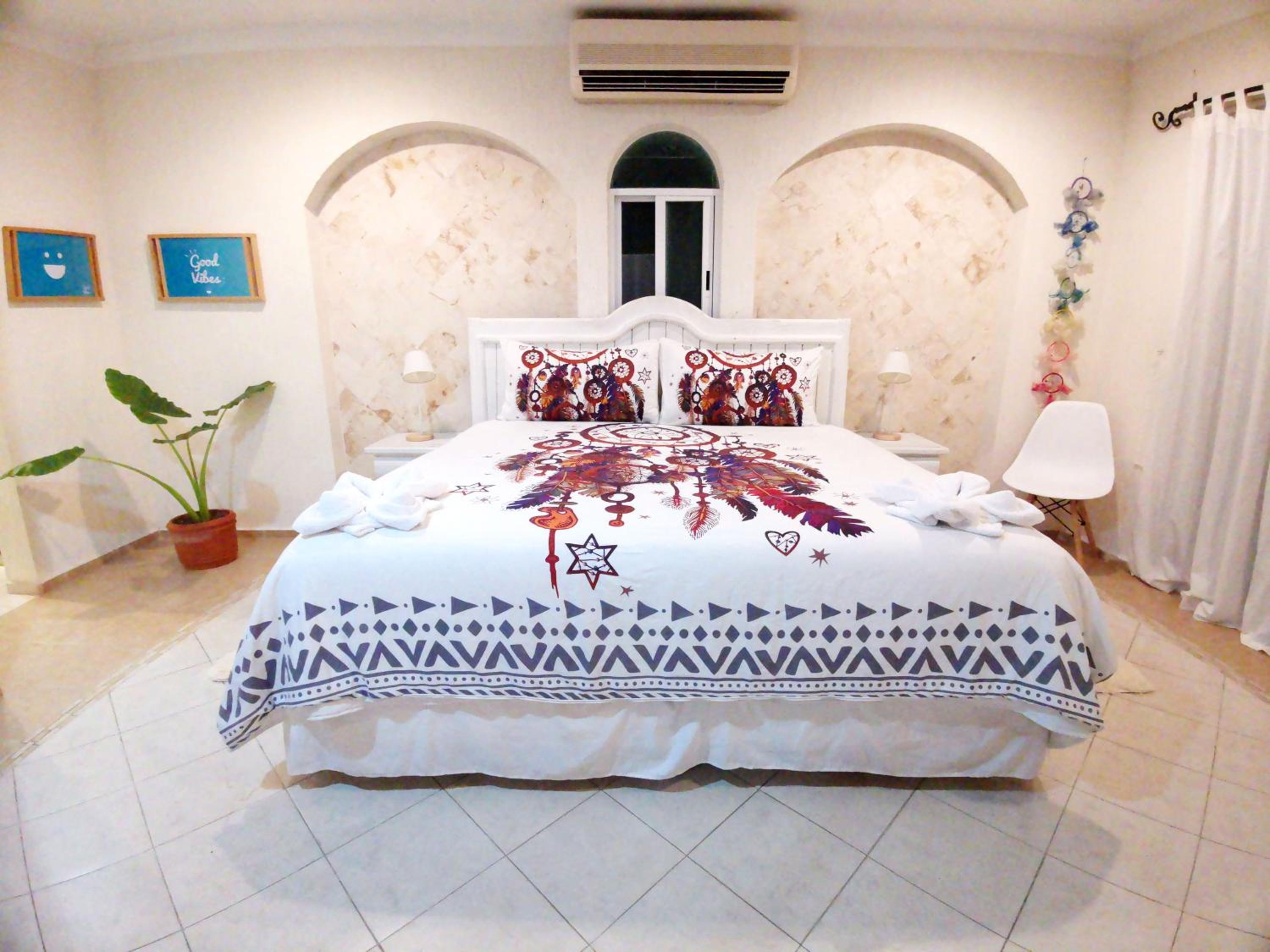 BEAUTIFUL & COZY NEAR BEACH Apartment Pool & KingSize Bed