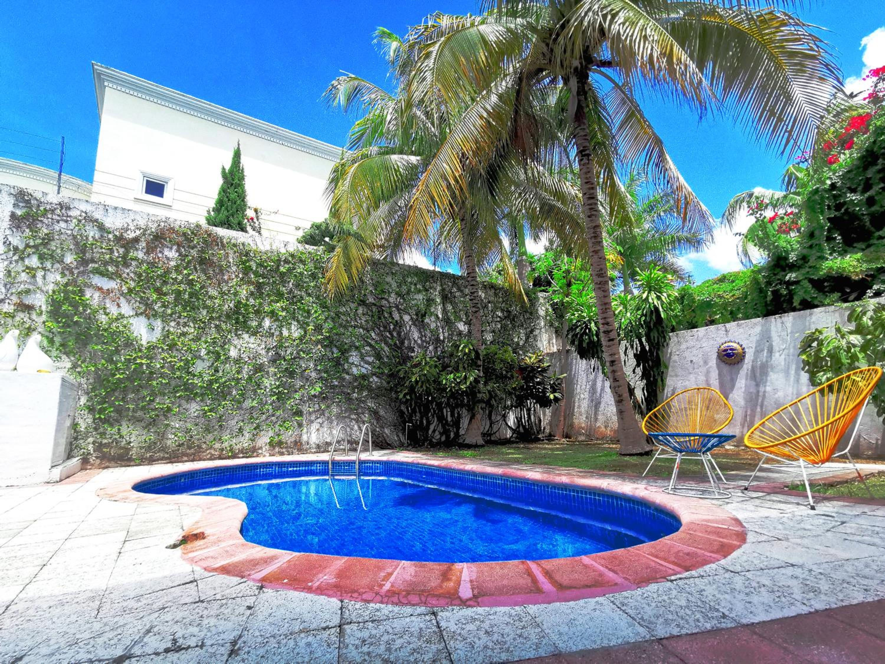 BEAUTIFUL & COZY NEAR BEACH Apartment Pool & KingSize Bed