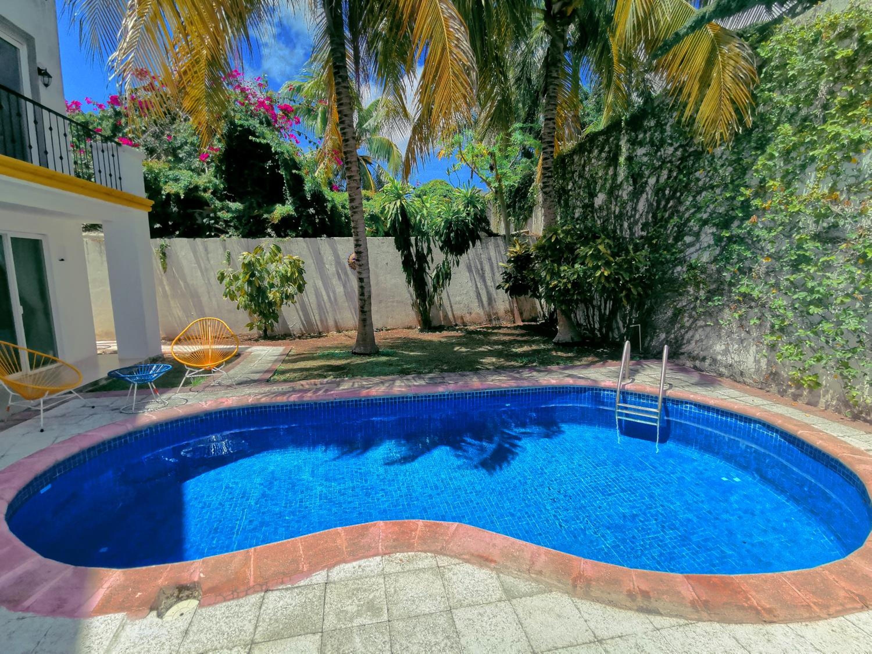 BEAUTIFUL & COZY NEAR BEACH Apartment Pool & KingSize Bed