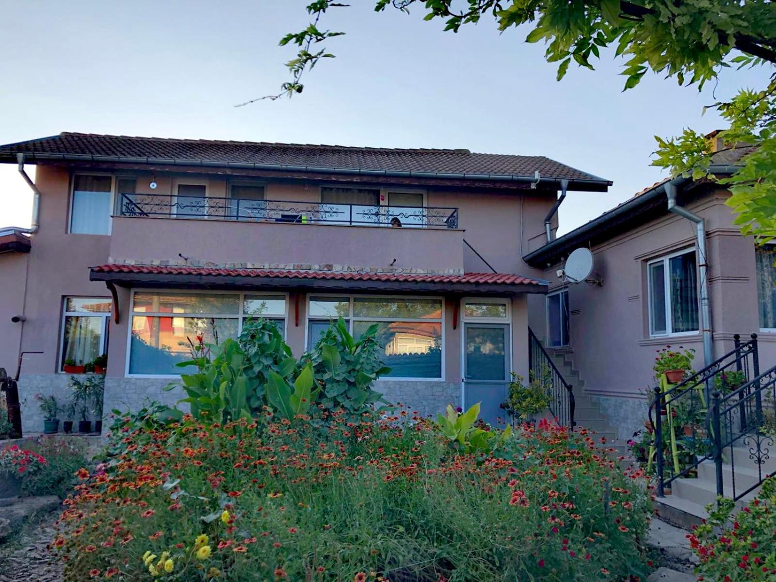 Guest House Ezerets