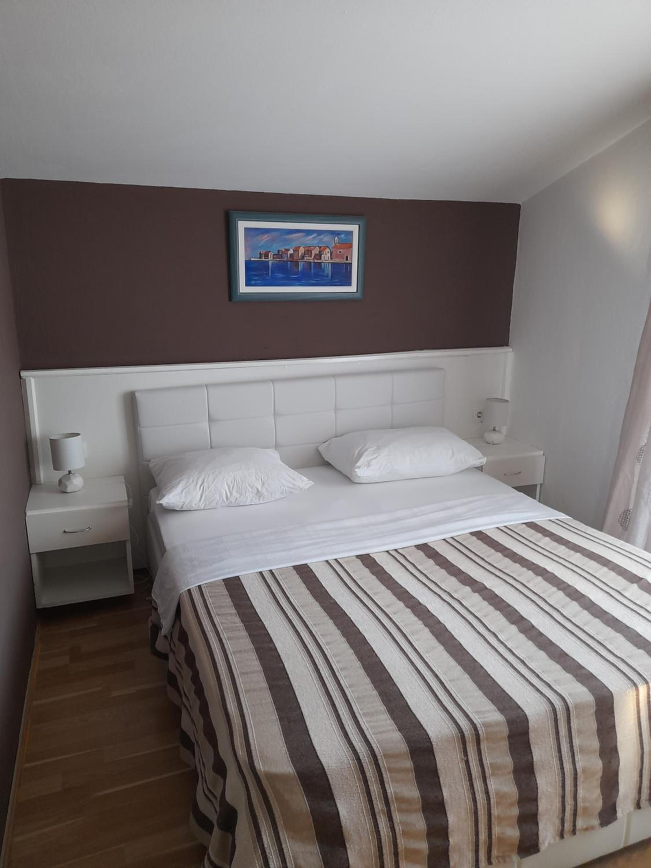 Apartments Mira